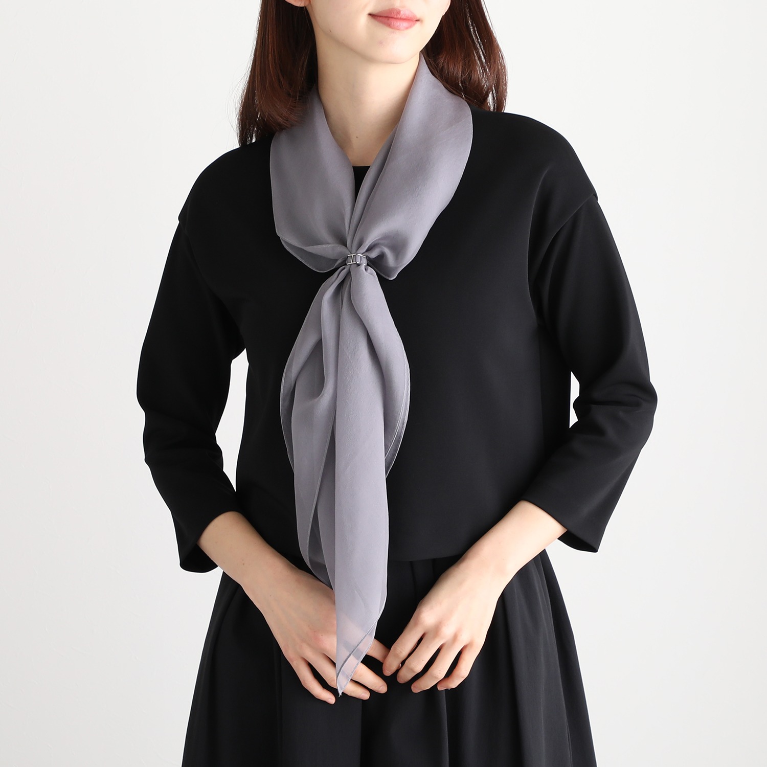 シルク１００％ フォーマルスカーフ