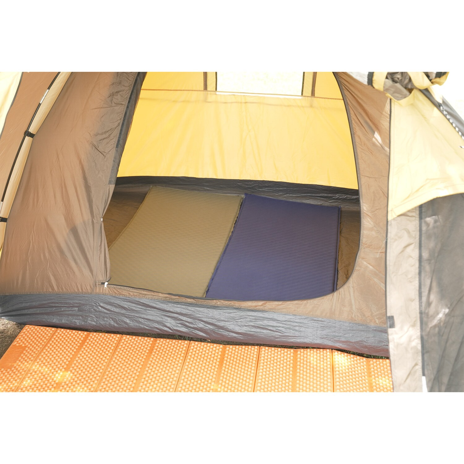 西川 ふとん屋さんが作った 防災マット “ネレリーフネオ”