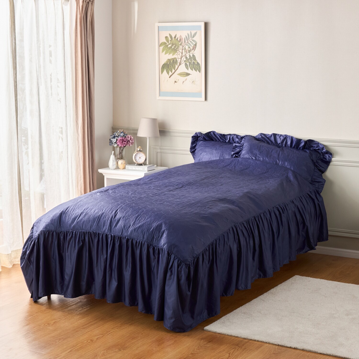 ｎｉｓｈｉｋａｗａ　西川 おふとんに掛けて 除湿・消臭・防カビ・抗菌 ローズ刺しゅう フリル付ベッドスプレッド ＜ダブル＞ 