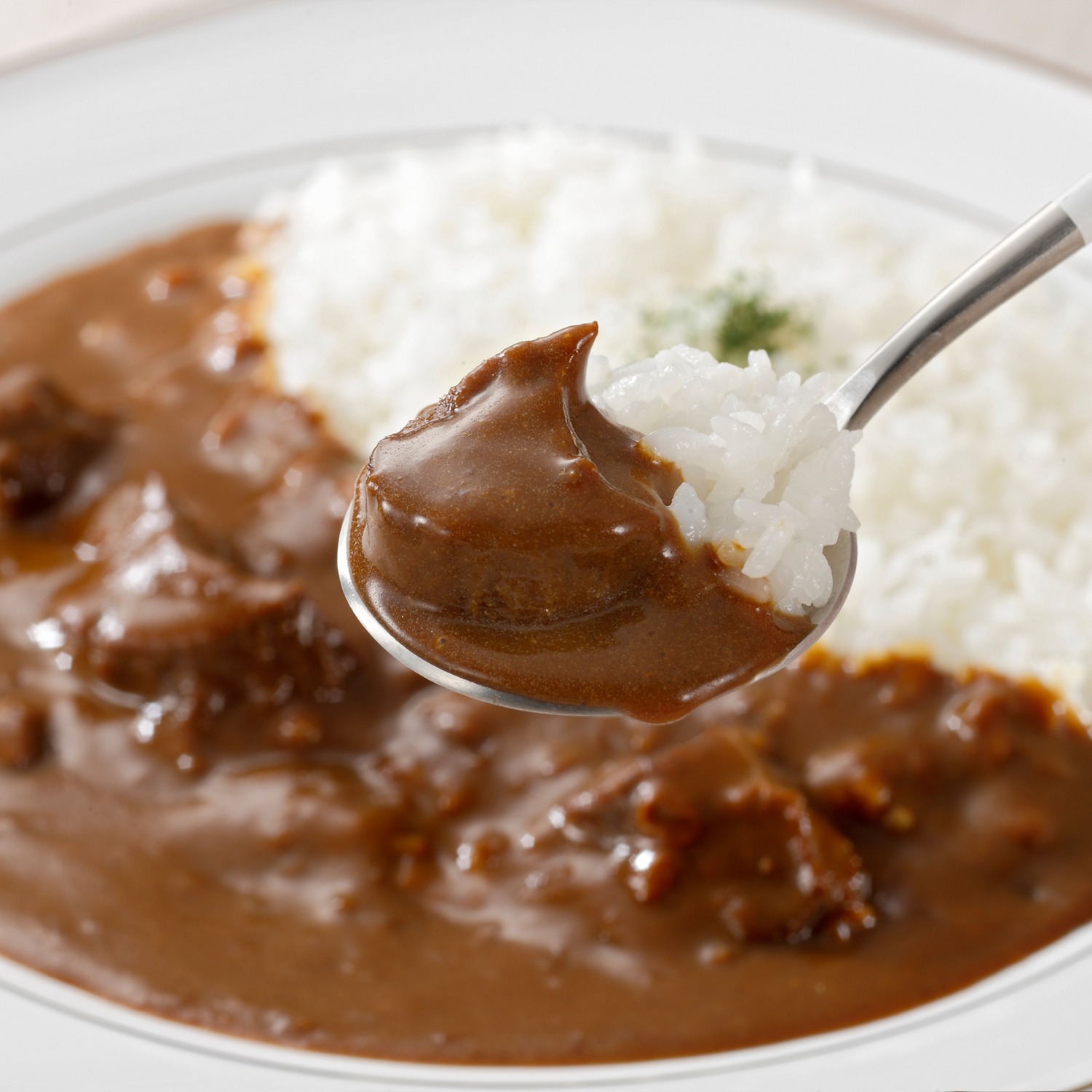 贅沢牛たんごろごろ！ カレーづくりのプロが 仕上げた 牛たんカレー