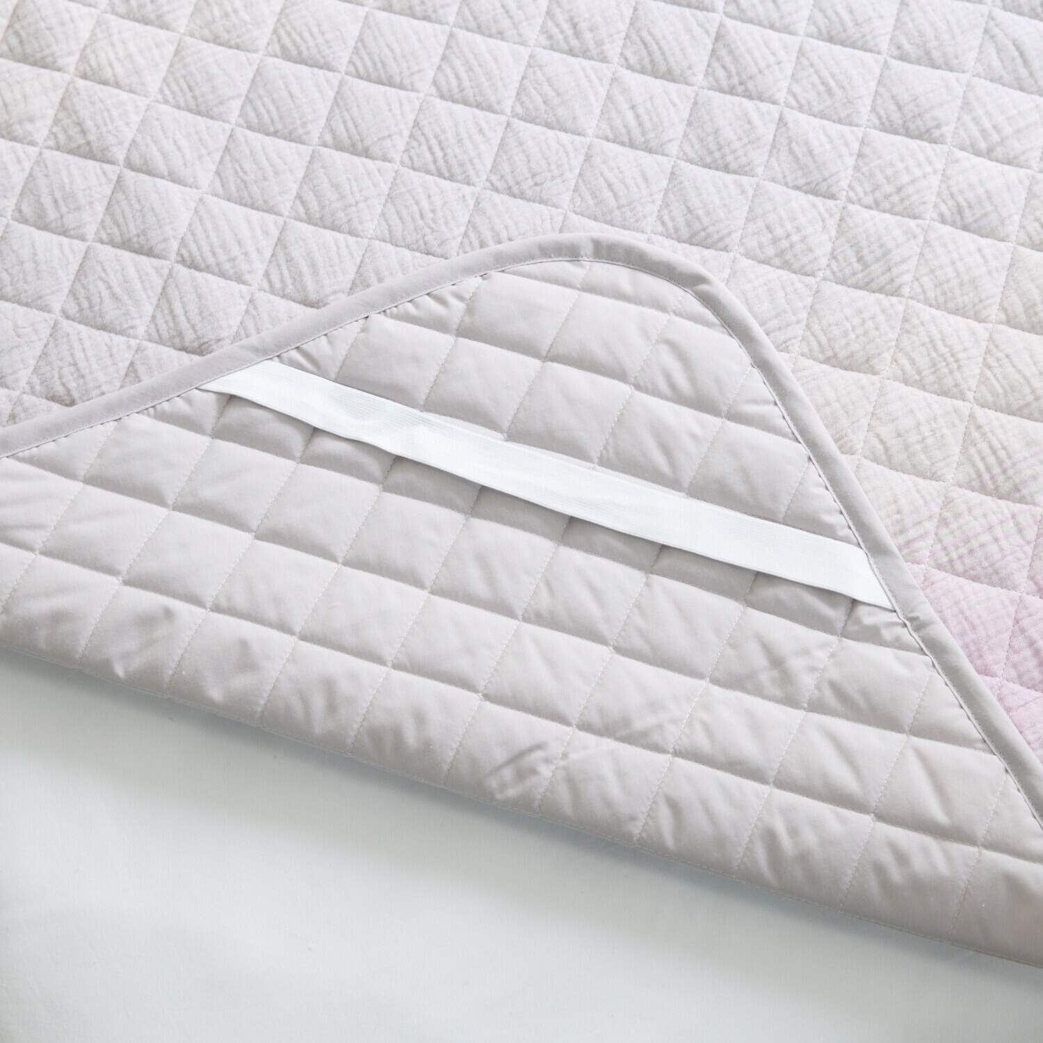 ｎｉｓｈｉｋａｗａ　西川 フワリーコットン 抗菌わた入り ３重ガーゼ敷きパッド ＜ダブル＞