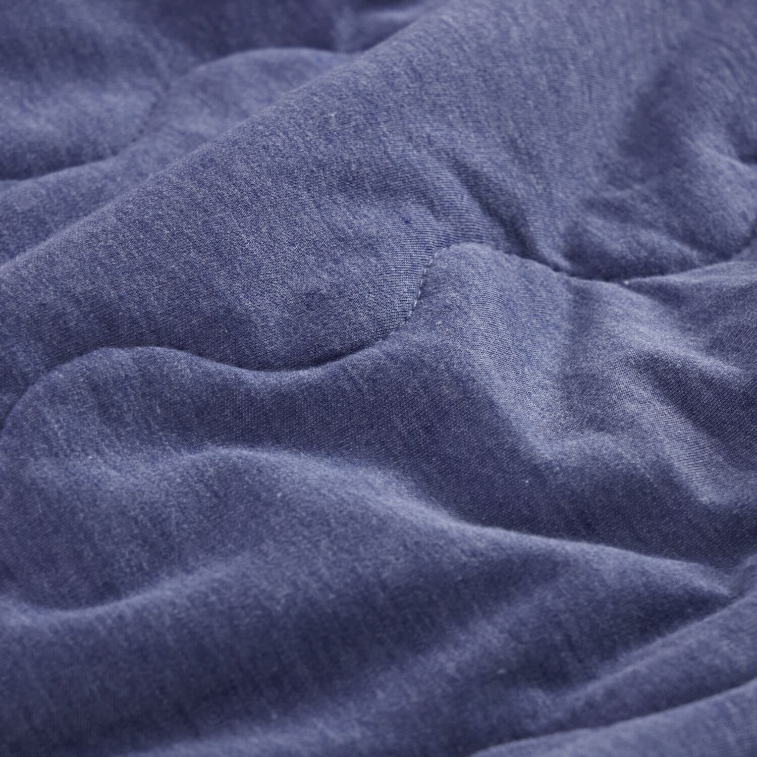 ｎｉｓｈｉｋａｗａ　西川 吸湿発熱＆備長炭 練り込み糸使用であたたか ふわとろスフレほっと リバーシブル肌ふとん ＜シングル＞ 