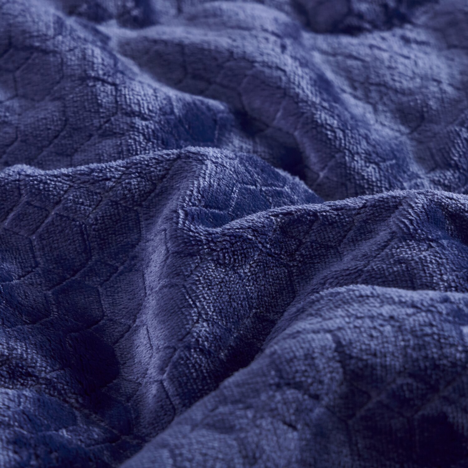 ｎｉｓｈｉｋａｗａ　西川 吸湿発熱＆備長炭 練り込み糸使用であたたか ふわとろスフレほっと リバーシブル肌ふとん ＜シングル＞ 