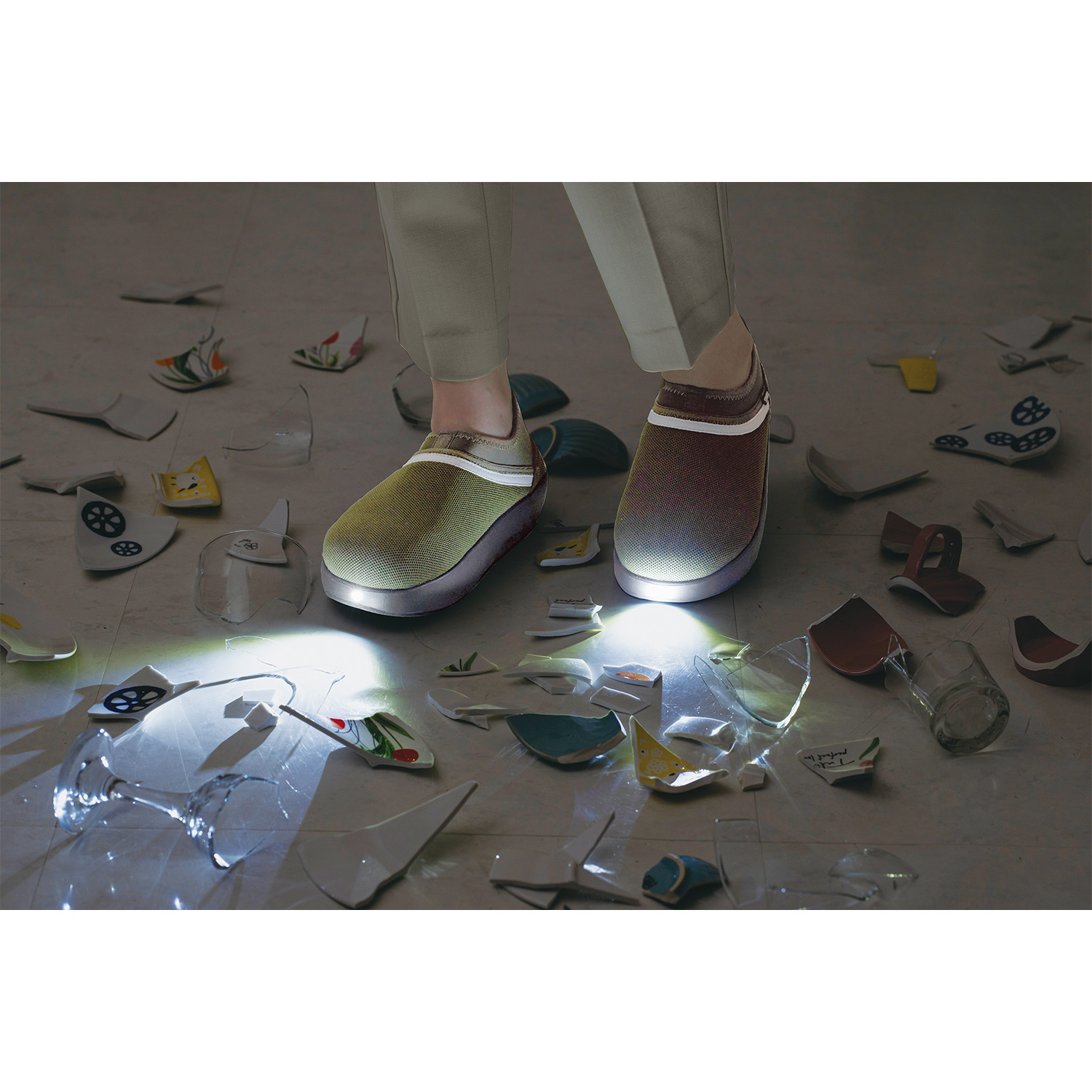 ＳＯＮＡＥＮＯ 備えをライフスタイルに デイリーにも活躍！ まさかの時に足元を守る 防災ライトルームシューズ