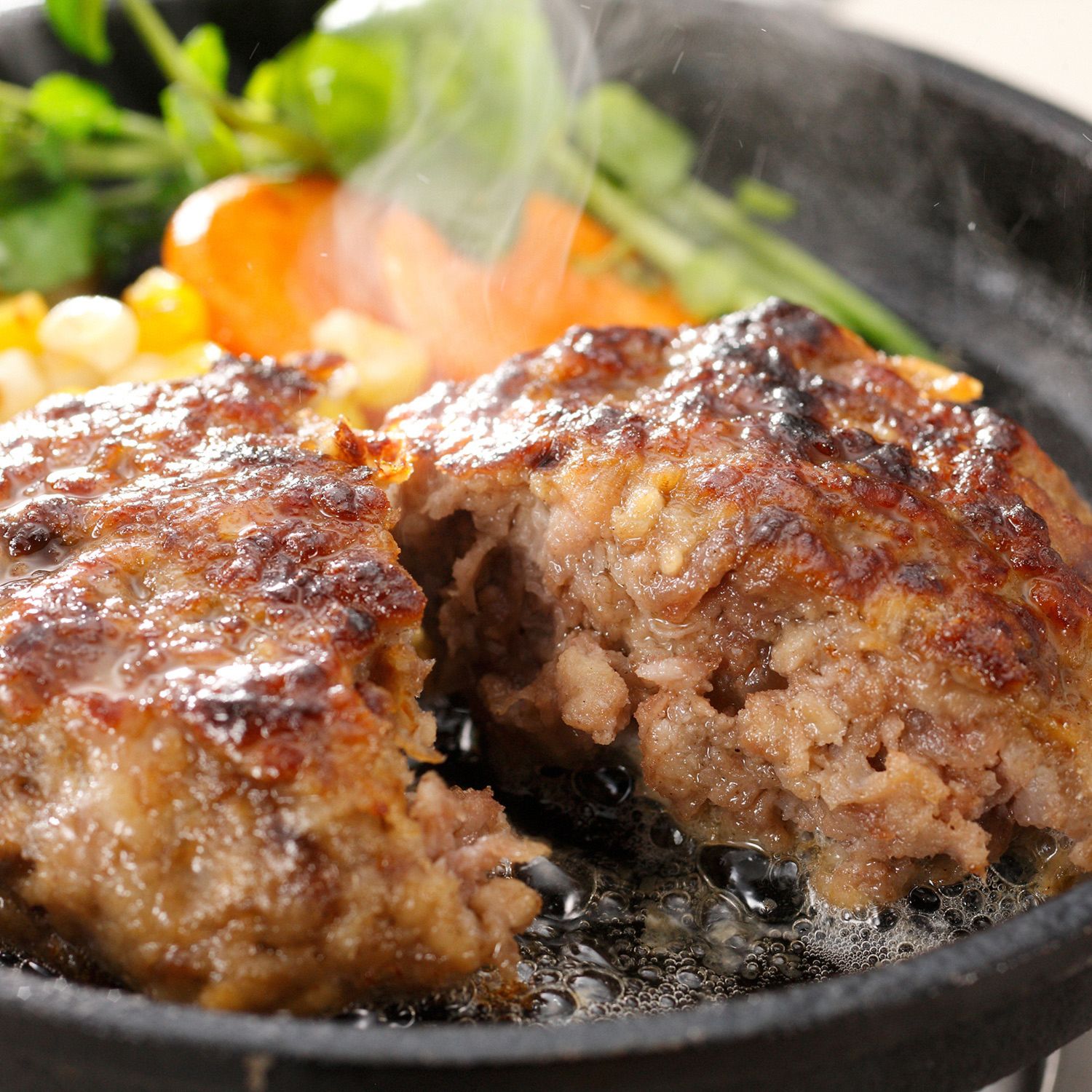 粗挽きジューシー 直火焼きハンバーグ