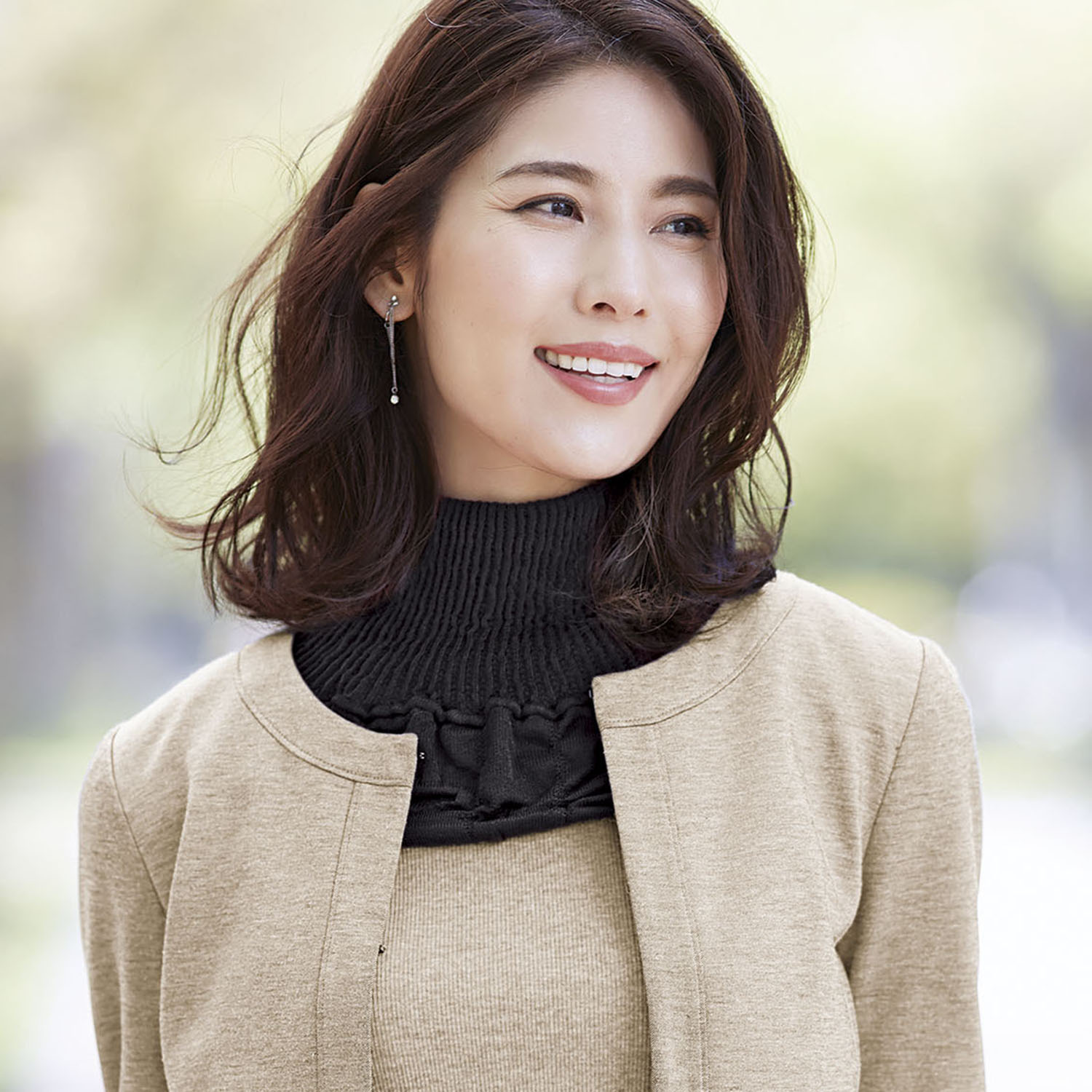 首回りをカバーして ぽかぽか！ 日本製 しっとり シルクネックカバー ２色セット 