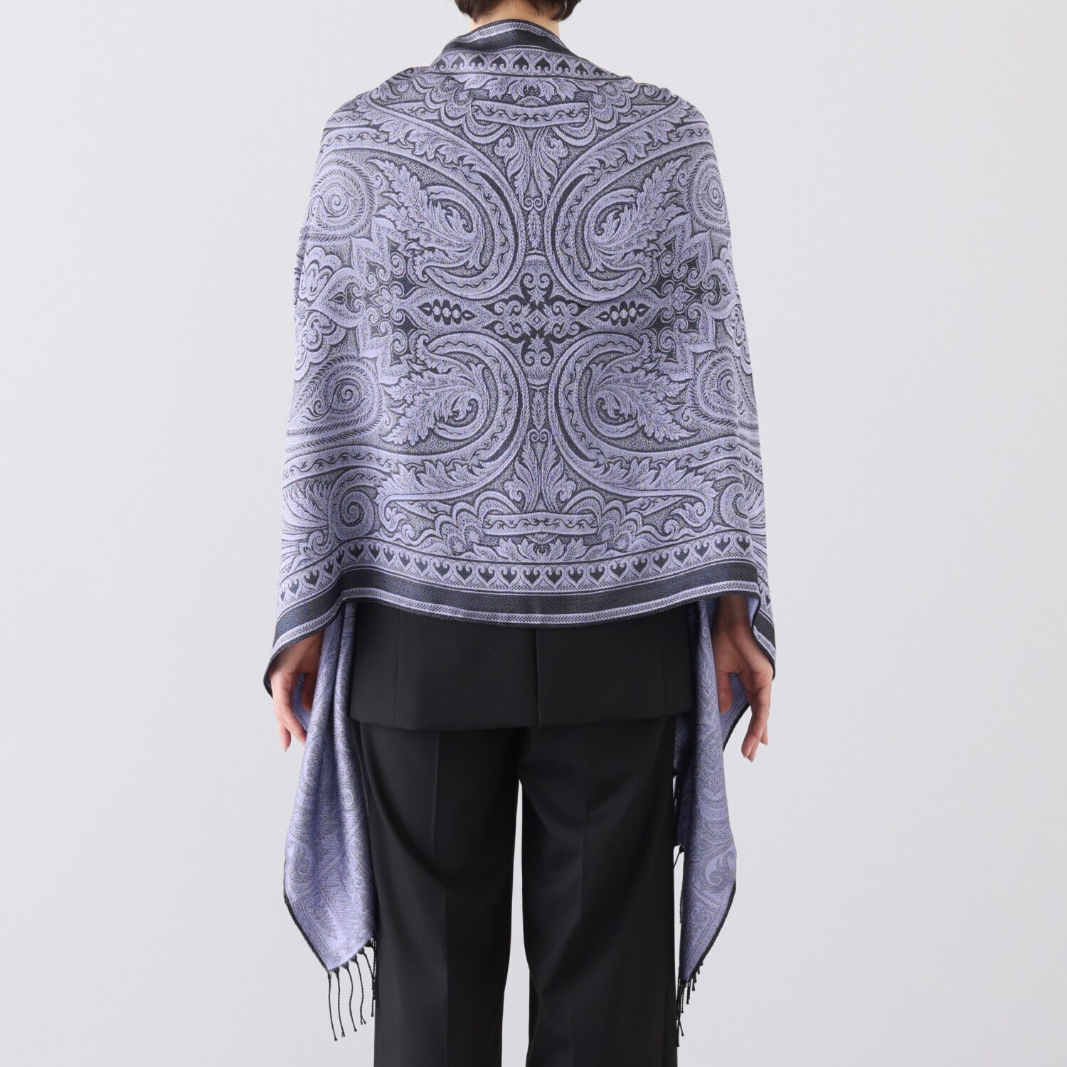 シルク１００％ ジャガードストール