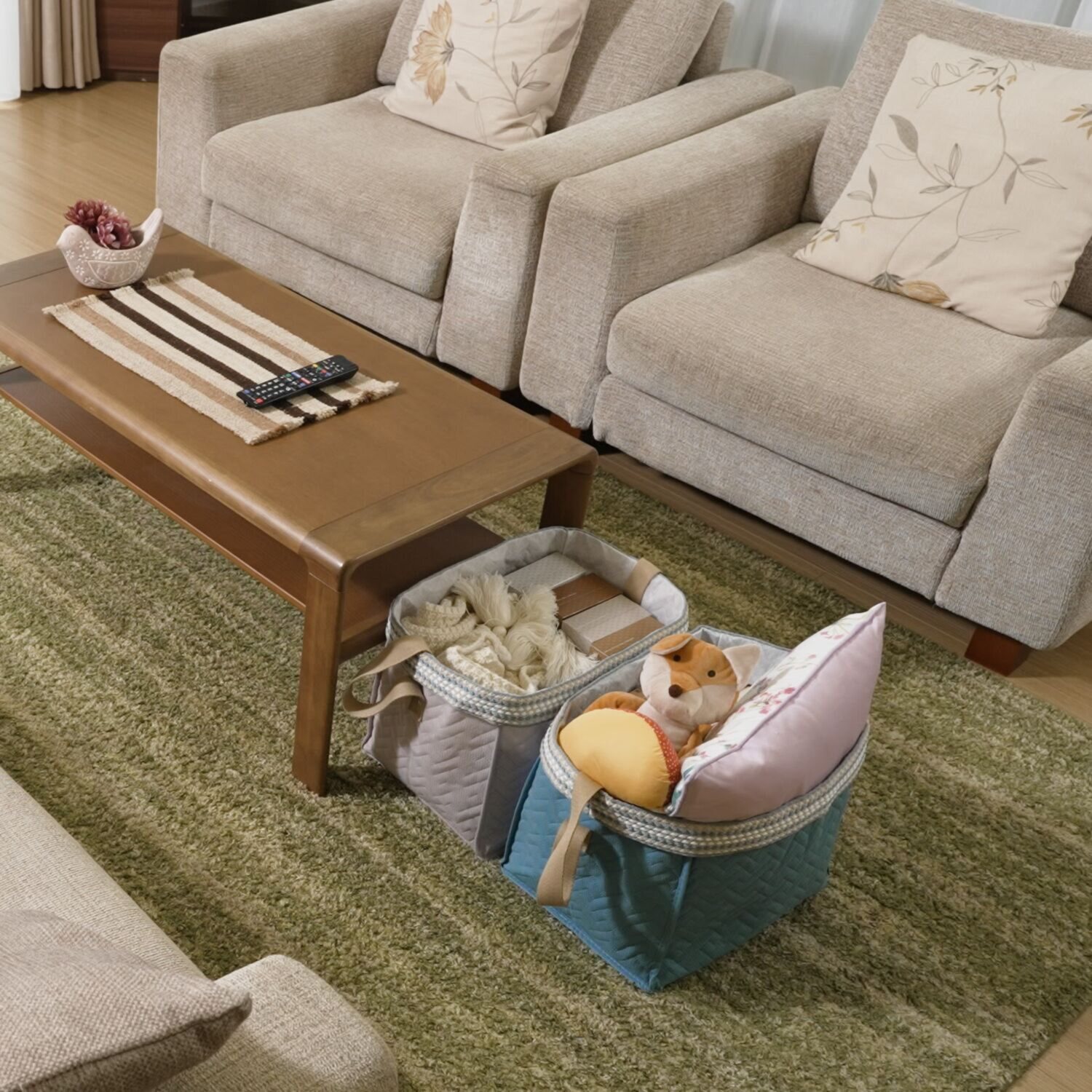 クラレトレーディング 散らかりがちな 衣類や小物を一時置き ちょい入れ 消臭折りたたみＢＯＸ