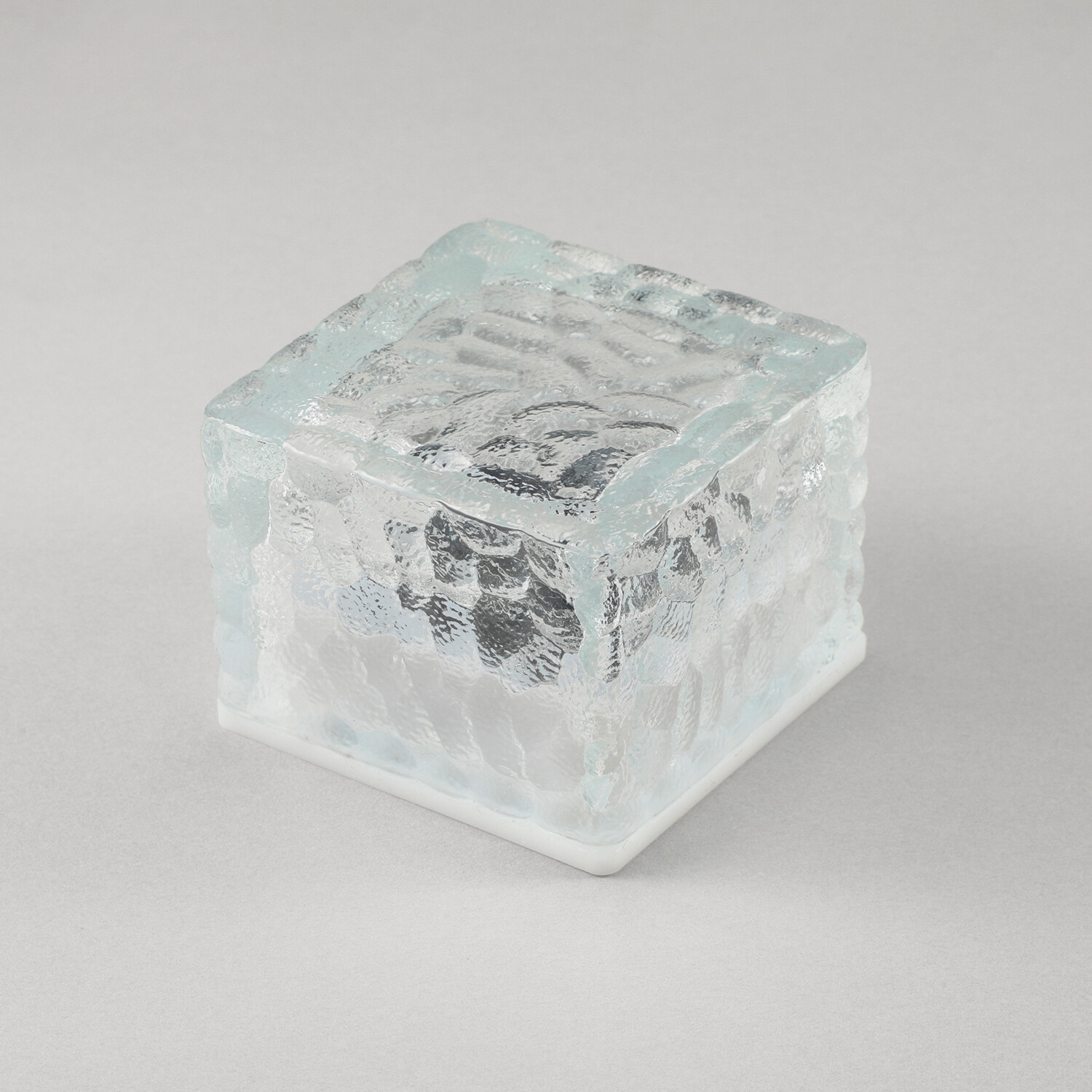 お庭やベランダを 手軽に美しくライトアップ ＬＥＤガーデンブリック ソーラーライト ピッコロ　４個セット ＜レギュラー＞