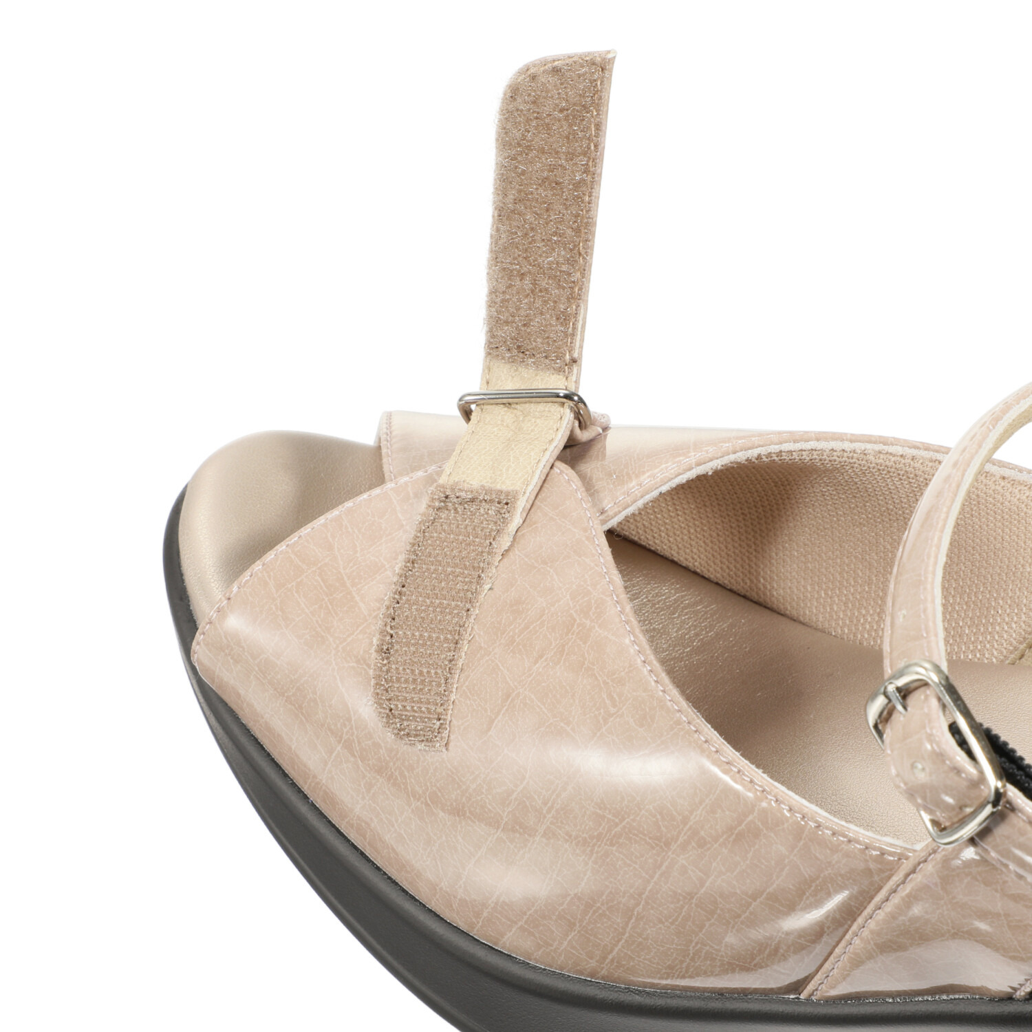 アーチフィッター 足裏の３点アーチを 正しい位置でサポート！ アジャストサンダル １１２