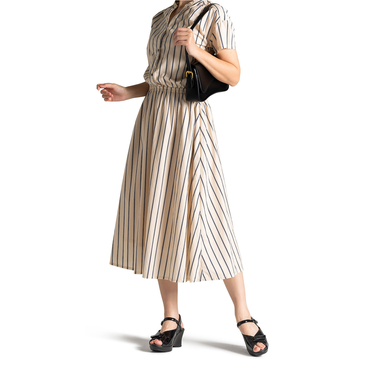 アーチフィッター 足裏の３点アーチを 正しい位置でサポート！ アジャストサンダル １１２