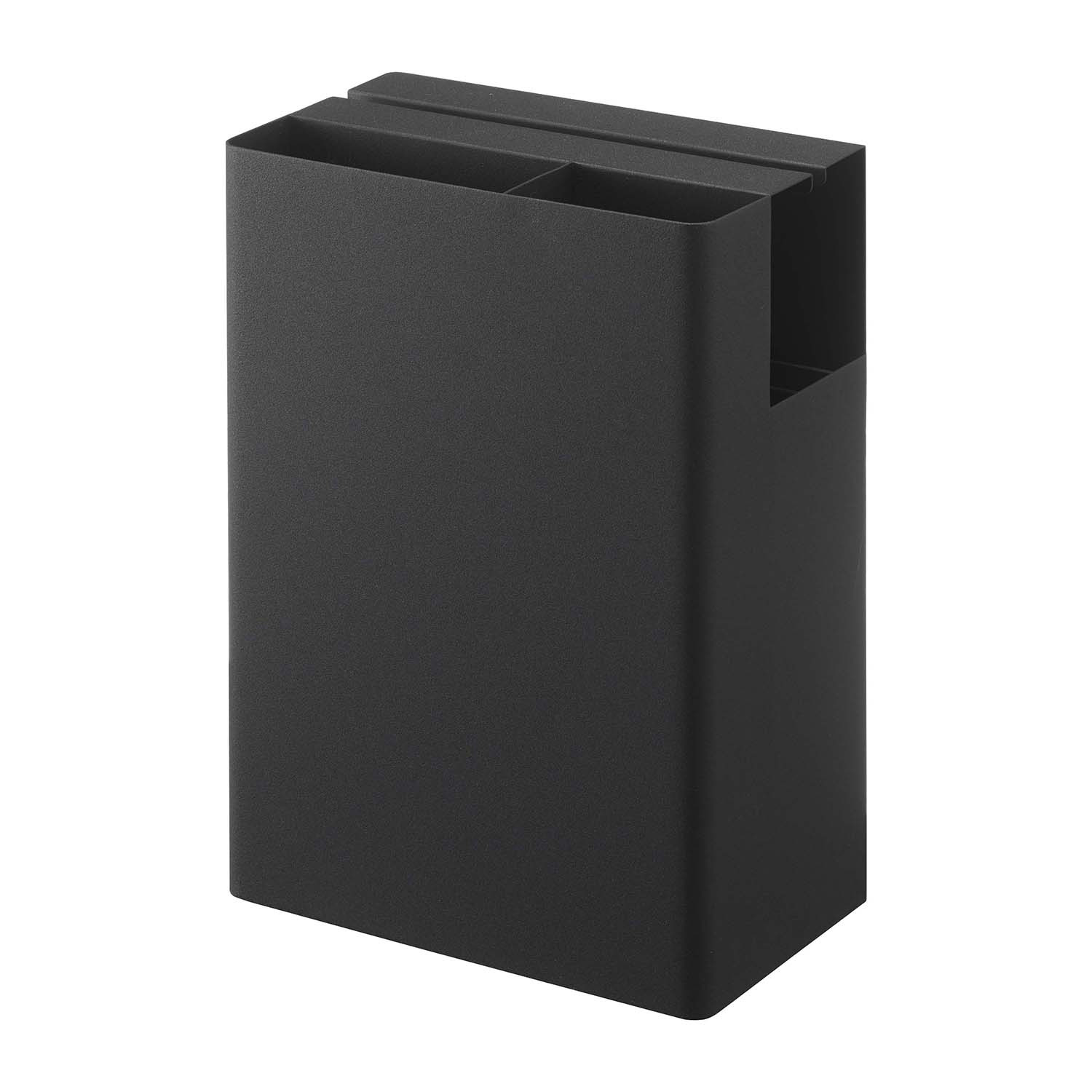 ３つのお掃除アイテムを ひとまとめに！ 山崎実業　タワー クリーナーツール オーガナイザー