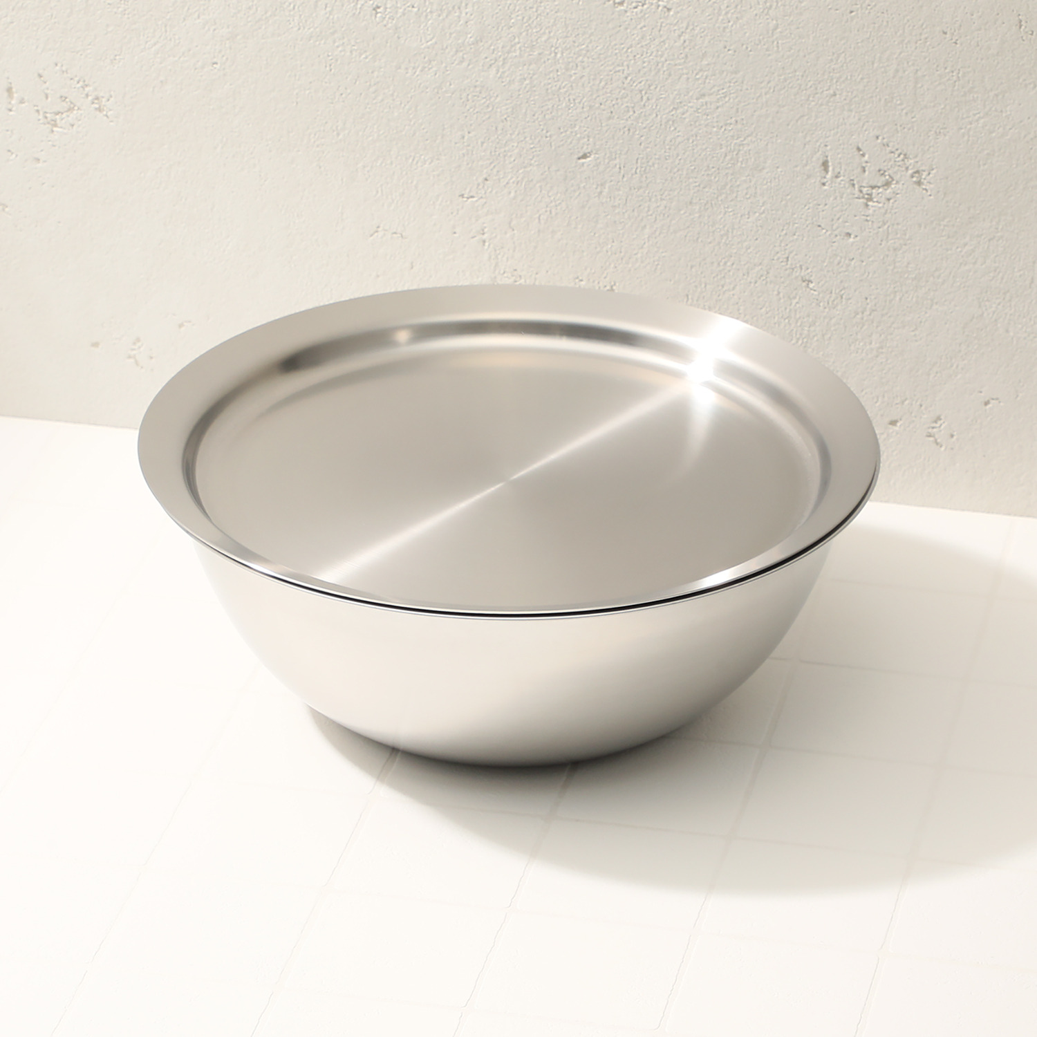 新越 丈夫で使いやすい！ フタ付ざるボウル ２５ｃｍ