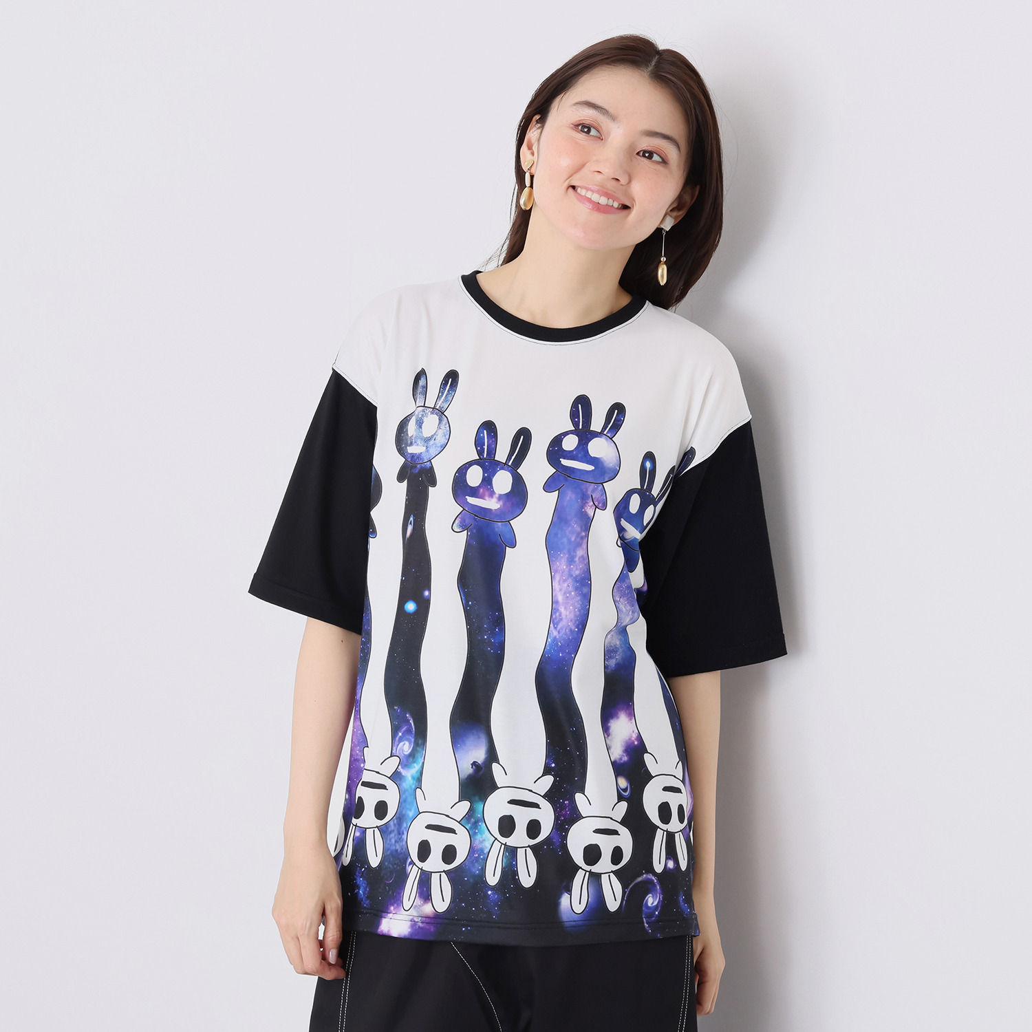 スカラーパリティ 伸びるウサギ柄 Ｔシャツ