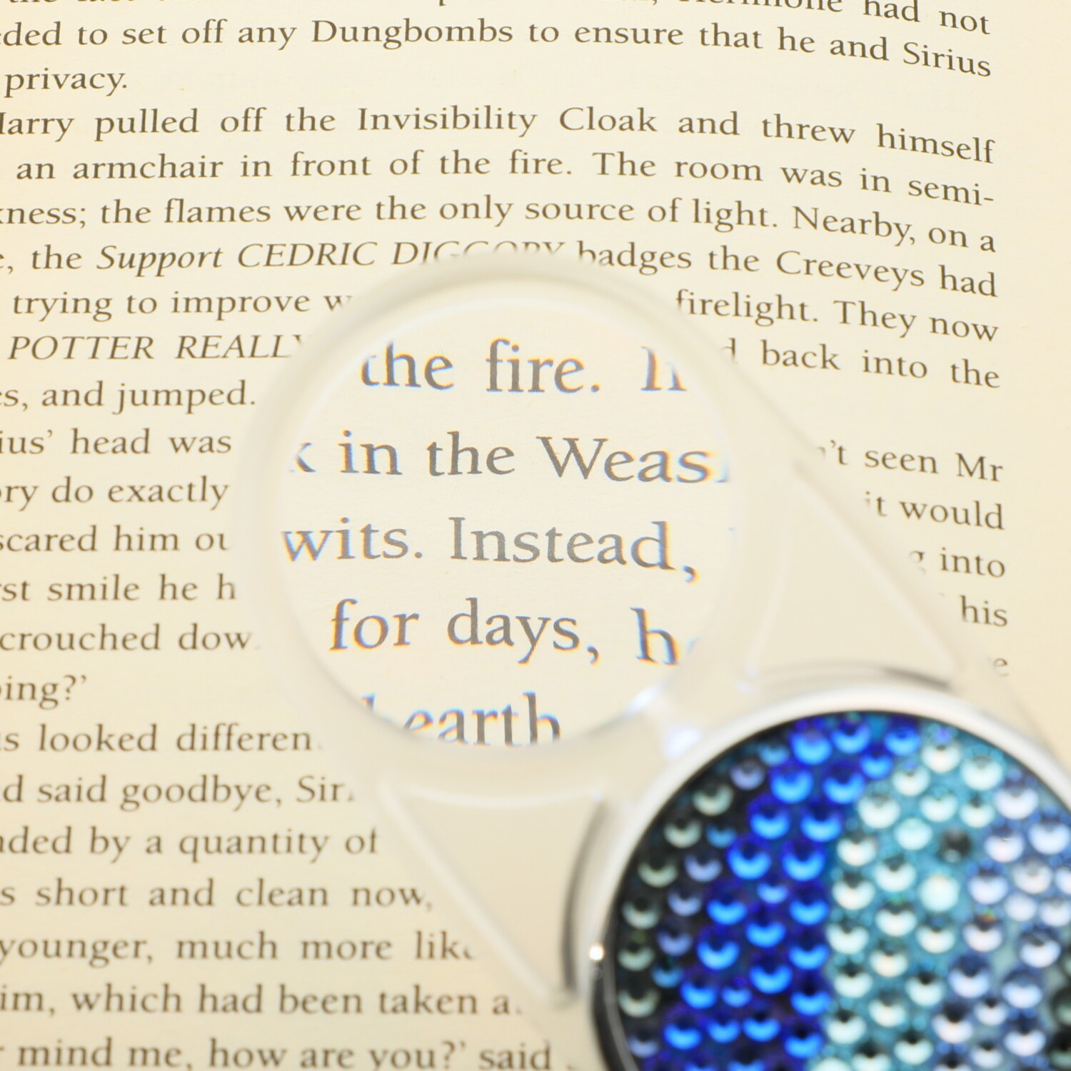 キラキラギフト バイ　アビステ キラキラビジュウ ライト付ルーペ