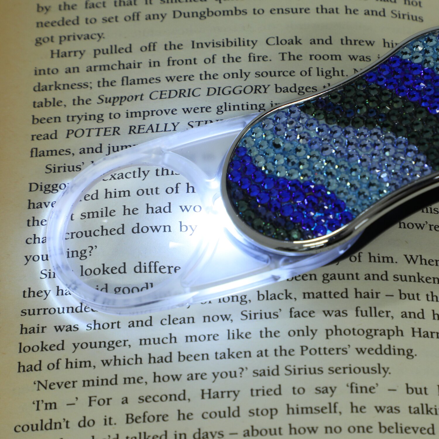 キラキラギフト バイ　アビステ キラキラビジュウ ライト付ルーペ