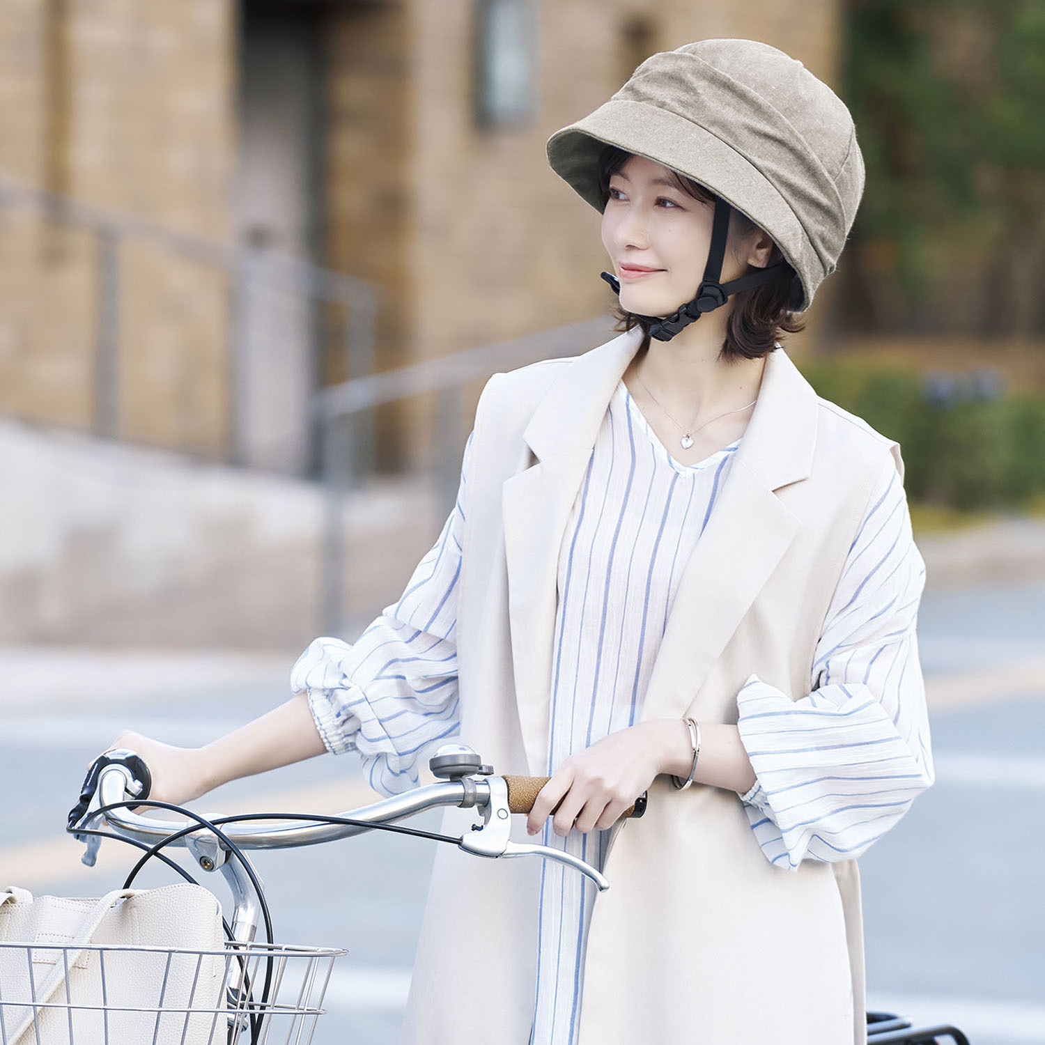 帽子を着せ替えられる オシャレな 自転車ヘルメット おしゃヘル ＜クロシェ＞