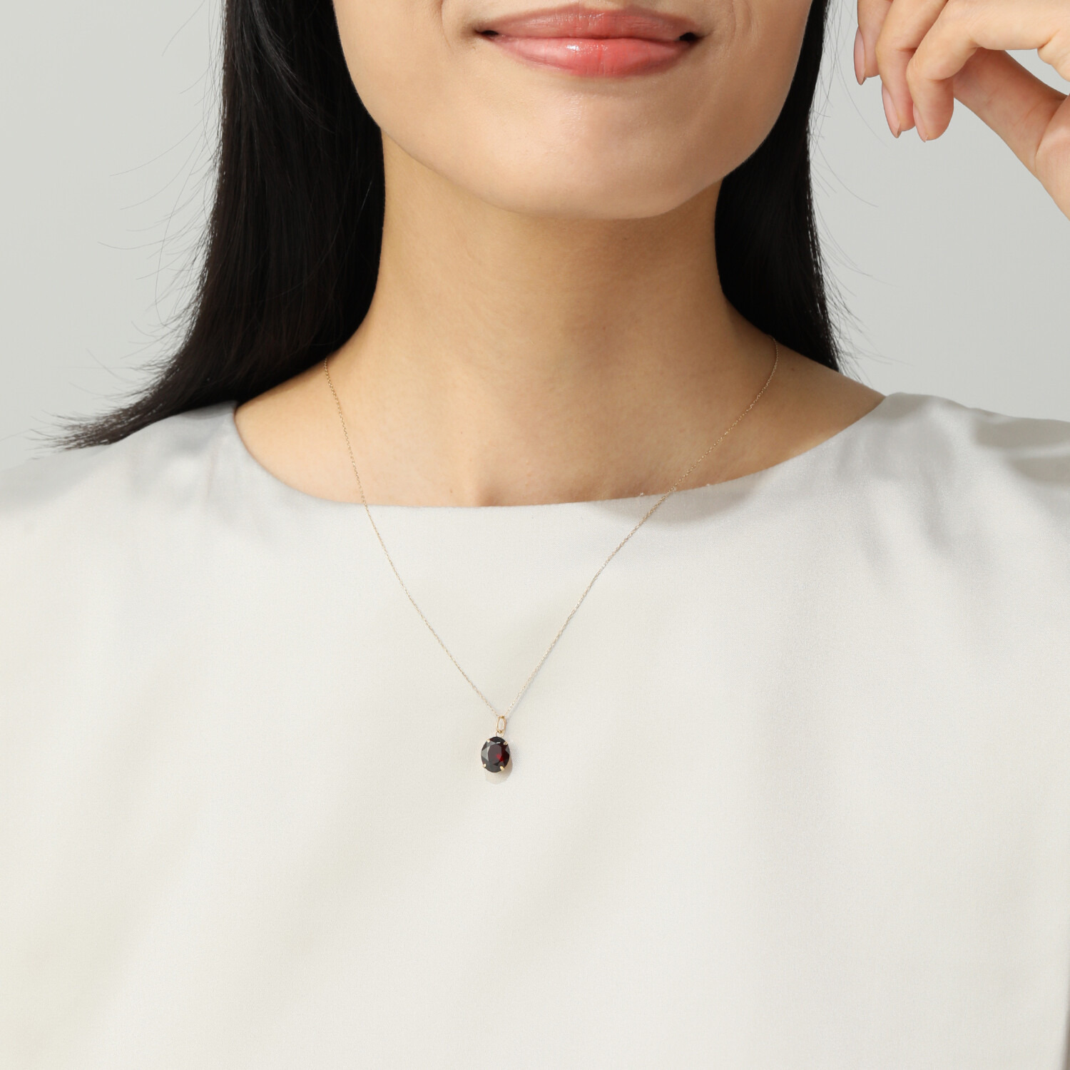 １０Ｋ ２カラットＵＰ ガーネット ペンダントトップ