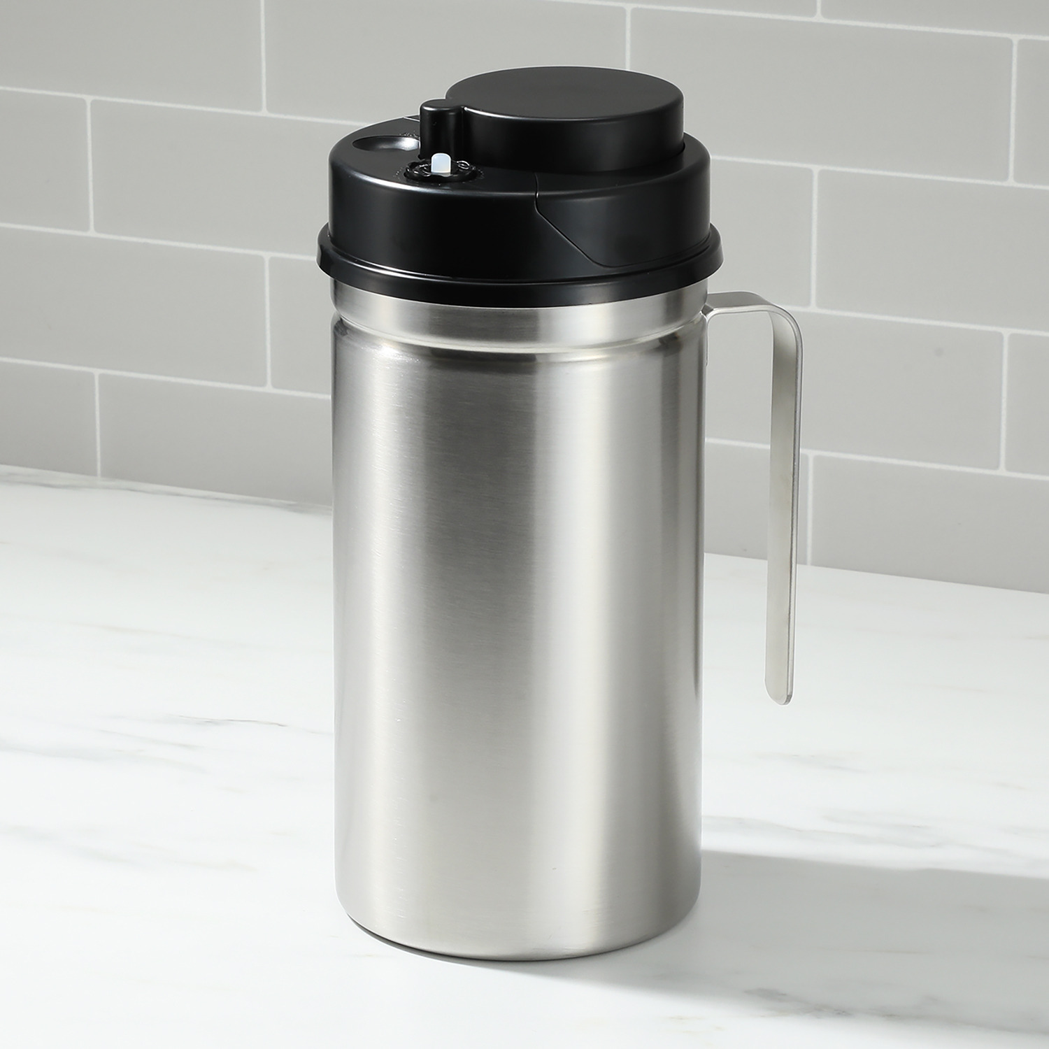 ビバライズ 嫌な臭いがもれにくい！ 一体型 真空ステンレスボックス ＜約２．４リットル＞