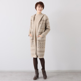 ネイチャーズ 無染色カシミヤ ジャガード編 フーディーコート
