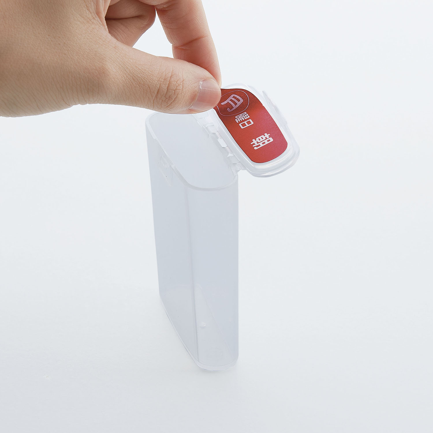 持ち運び可能なケースに 仕分けて お薬を１つの場所に管理 飲み忘れ防止 お薬ケース