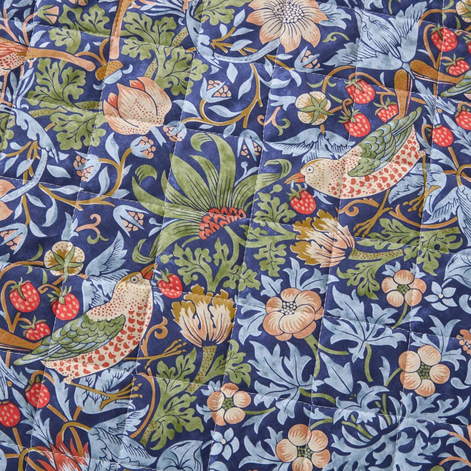 モリスギャラリー いちご泥棒 コットン１００％サテン リバーシブル ベッドスプレッド ＜シングル＞