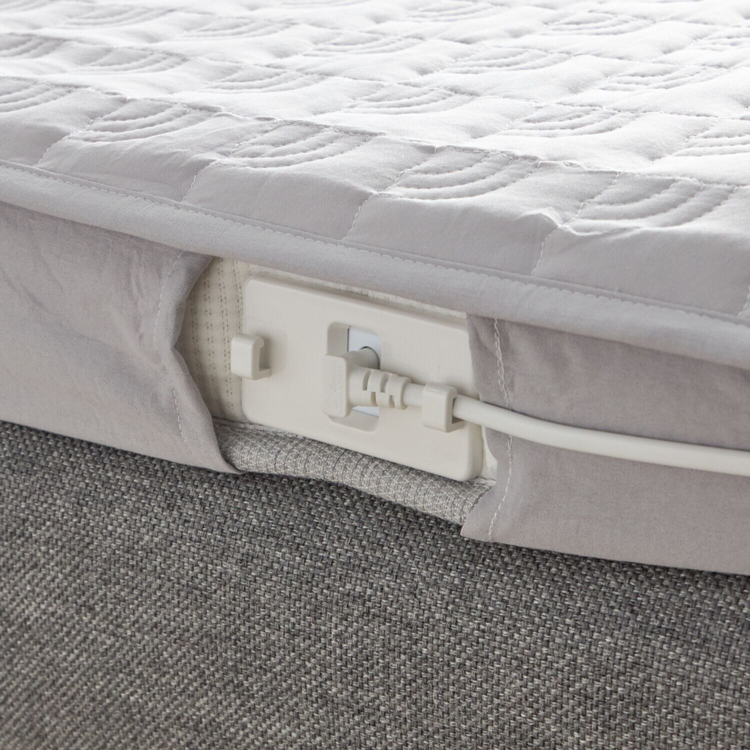 ＹＡＭＡＺＥＮ 快適温度を指定！ 静音構造のファンが 空気の流れを作り出す コンフォート エアマットレス ＜セミダブル＞