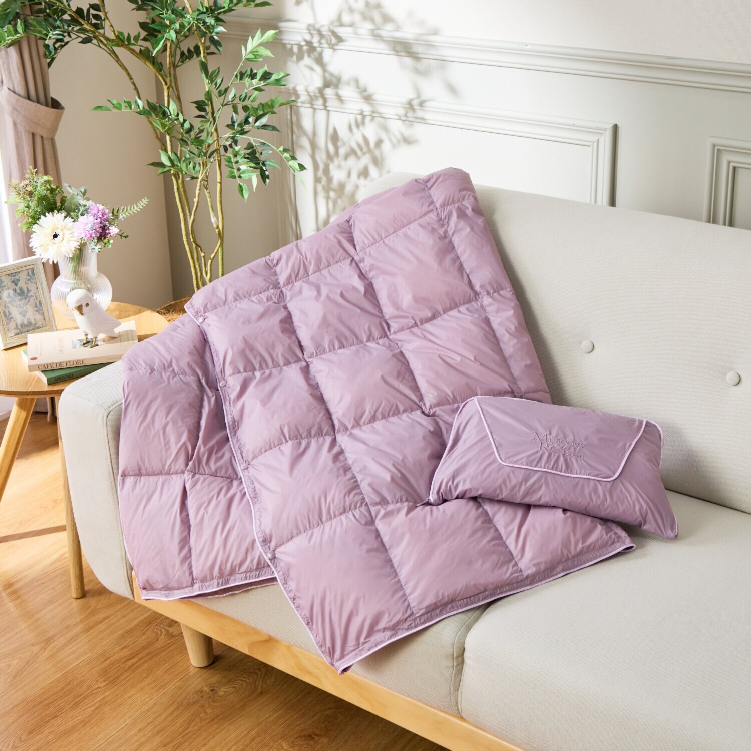 モスコビーリッチダウン 軽い・薄い・コンパクト！ 持ち運べるマルチユースな モバイルダウンキルト