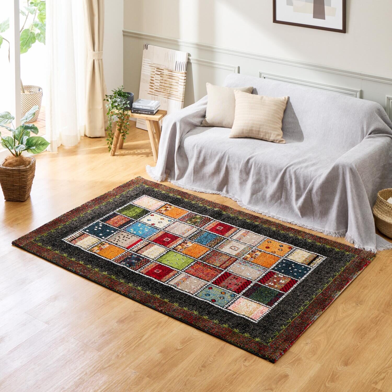 トルコ製 ウィルトン織 ヘシティデザイン カーペット ＜１３３×１９０ｃｍ＞