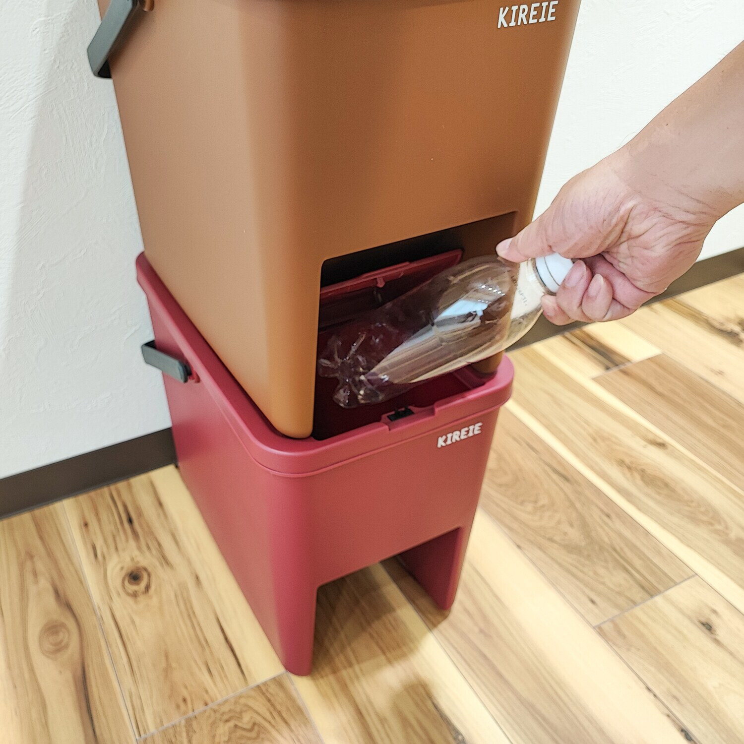 持ち手付きで移動も楽々 スタッキングできる キレイエボックス ハルシックイシールセット