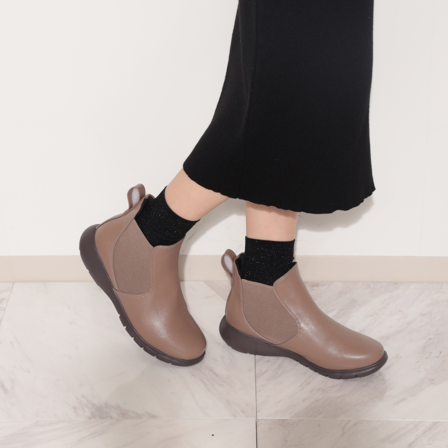 ラックラック 履いて歩いて全身運動！ 空飛ぶ　洗える ストレッチ サイドゴアブーツ