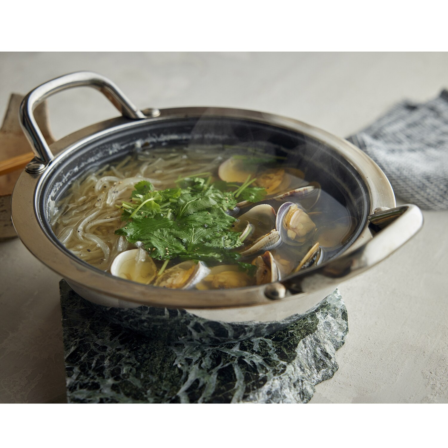 マイヤー 見た目スマート、 中身はマルチ。 ホットポットプロ ＜２０ｃｍ＞ 笠原将弘氏監修 特別レシピ付きセット