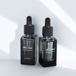 イチカ 先端培養研究から生まれた 話題のハリ成分配合！ ハリツヤ潤い美肌へ導く ｉＰＳ−ＳＮＡ エッセンスプラス ２本セット
