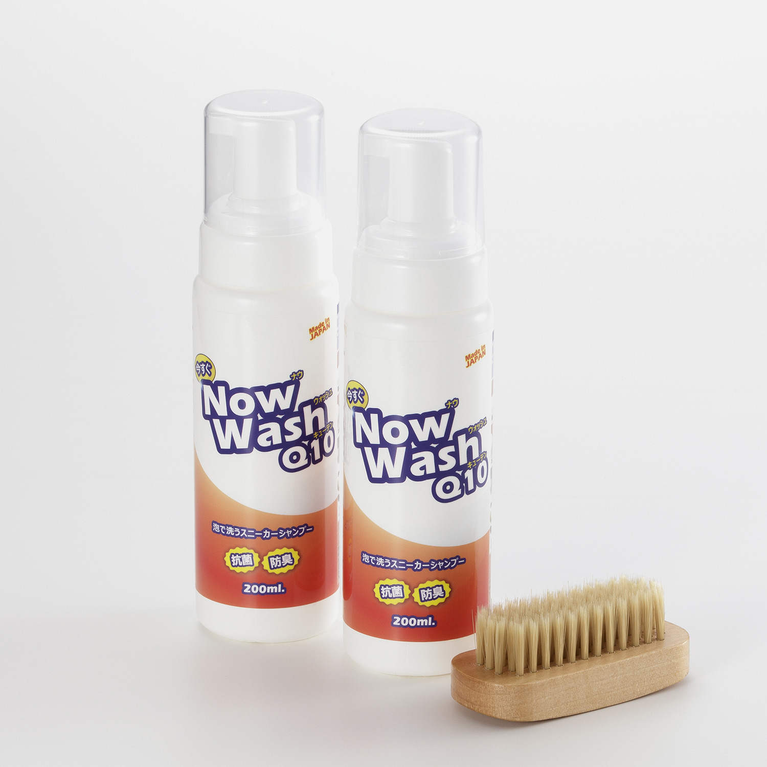 お出かけ前の靴を 今キレイにしたい時・・・ 泡で洗う スニーカーシャンプー 今すぐ ナウウォッシュＱ１０