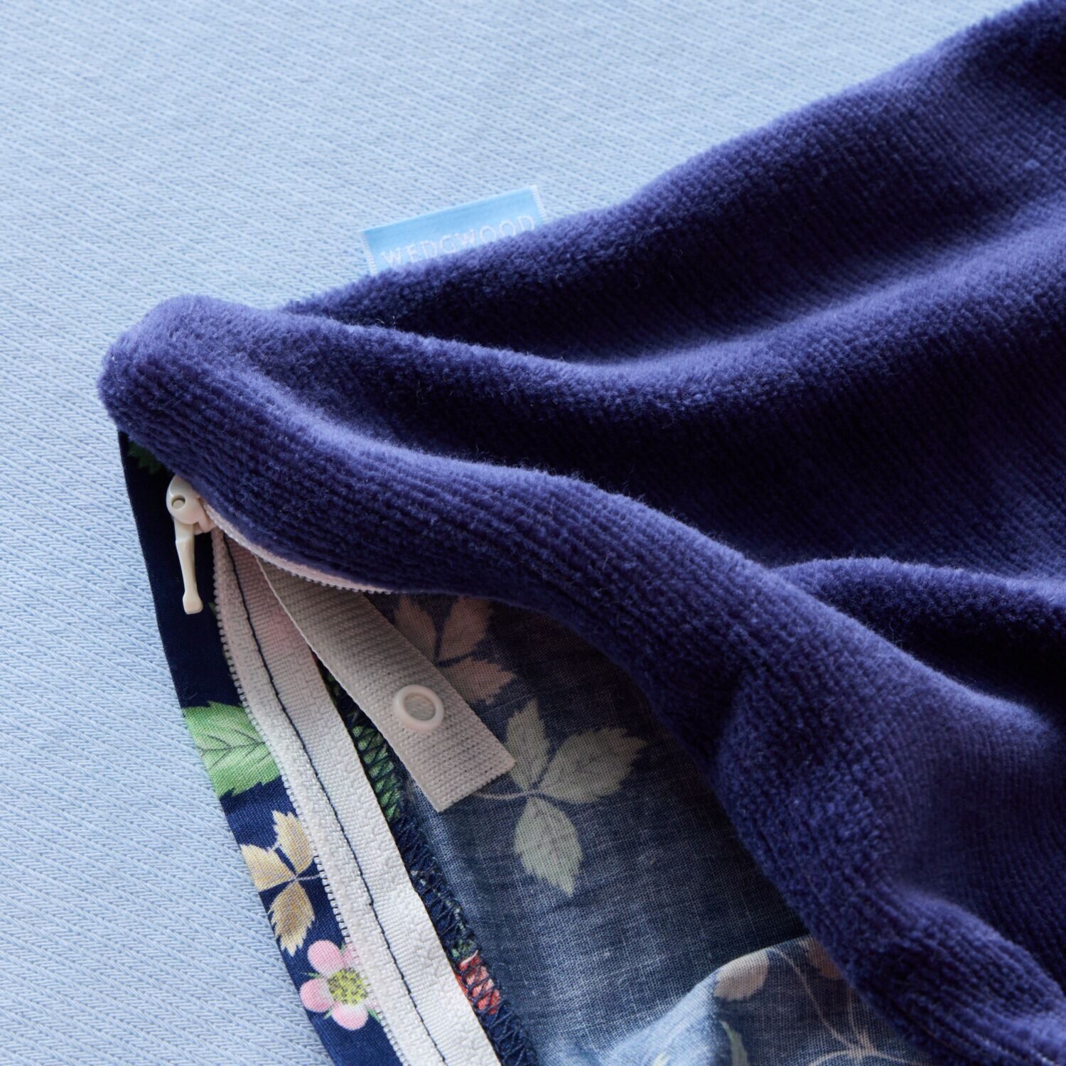 ウェッジウッド ワイルドストロベリー コットンファー あったか掛けふとんカバー ＜シングル＞