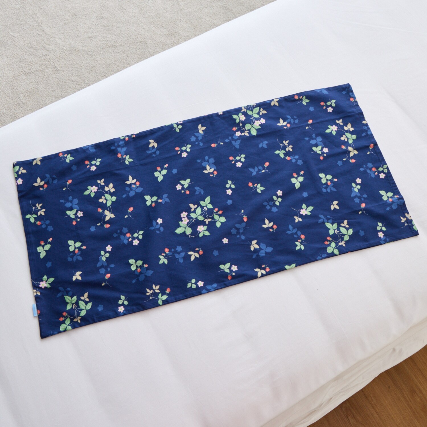 ウェッジウッド ワイルドストロベリー コットン１００％ ピローケース２枚組