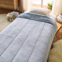 ウェッジウッド ワイルドストロベリー トーンオントーン あったか 型押しキルトケット ＜シングル＞