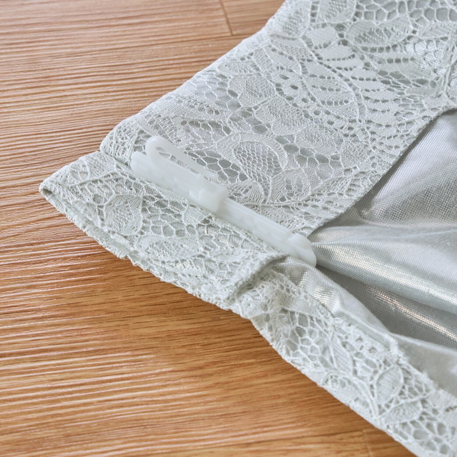 エコファイン 断熱・保温・ＵＶカットで お部屋を快適に エレガントなボタニカル柄 日本製 ２重レースカーテン２枚組 ＜１００×１０８ｃｍ＞