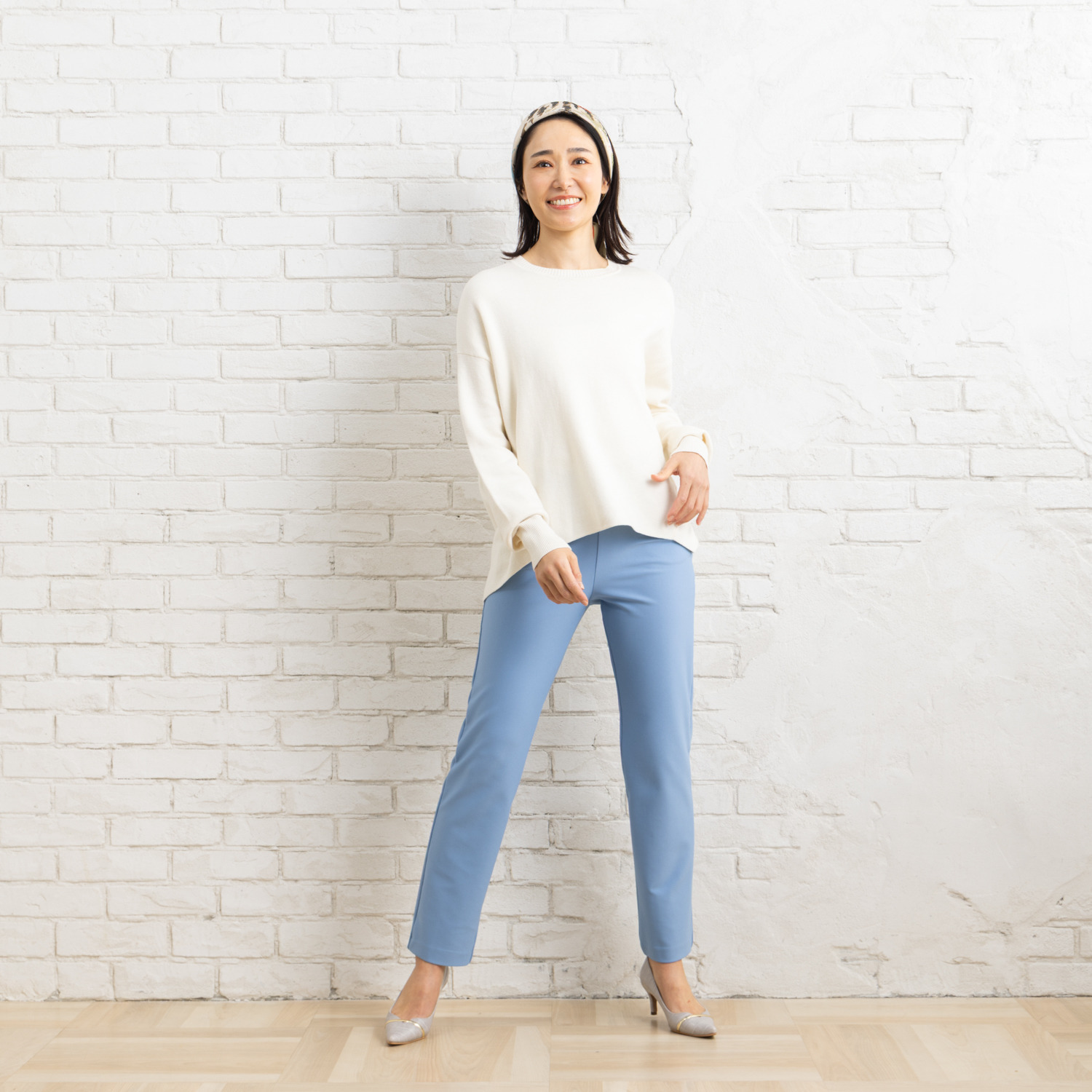 ピーツー え！？はいてないみたい？ 純日本製　美脚ストレート やわらかストレッチパンツ ＜股下６４ｃｍ＞