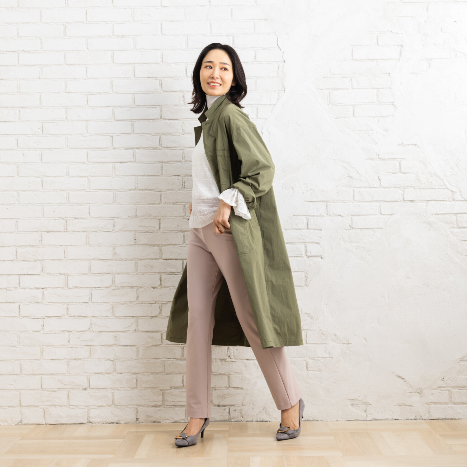 ピーツー え！？はいてないみたい？ 純日本製　美脚ストレート やわらかストレッチパンツ ＜股下６４ｃｍ＞