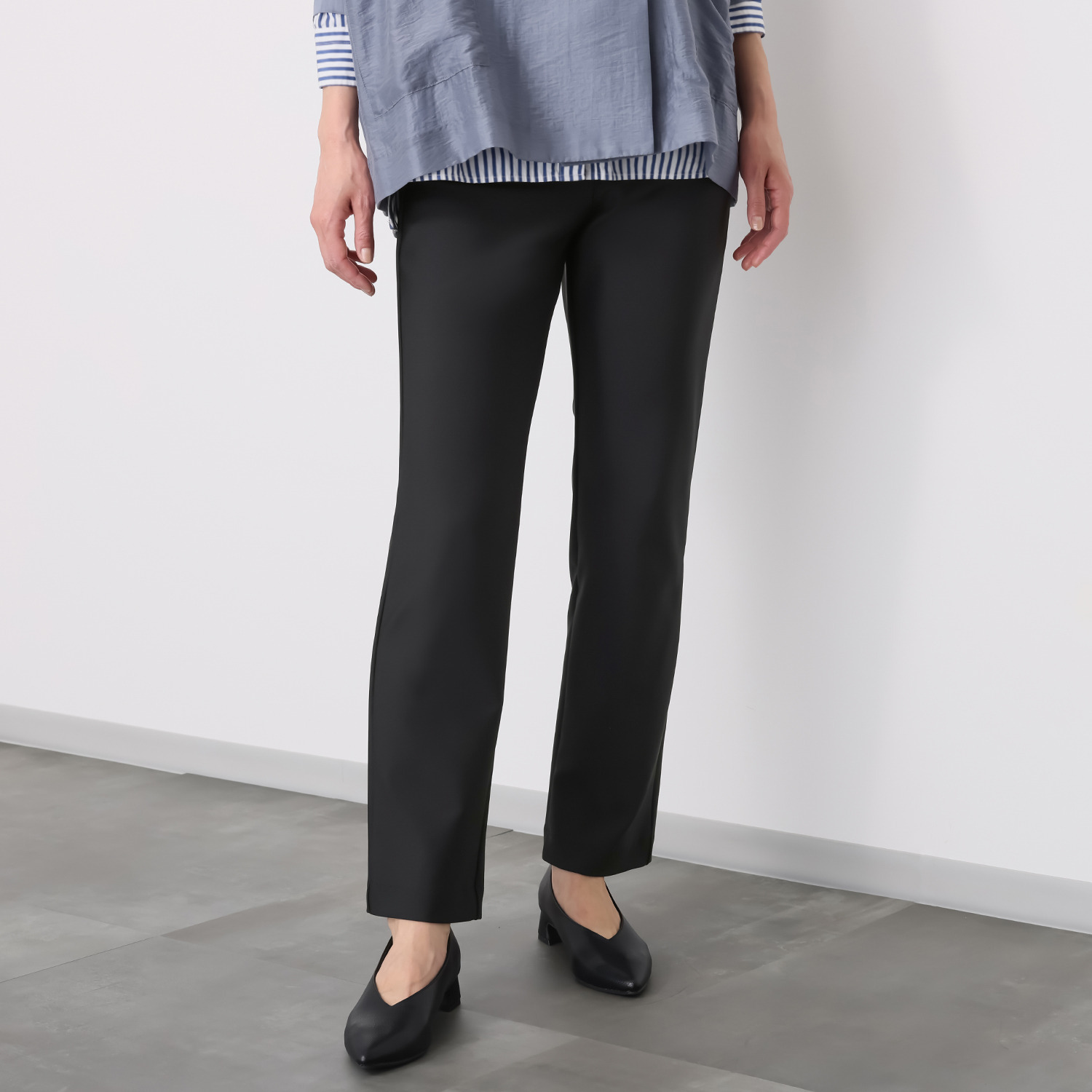 ピーツー え！？はいてないみたい？ 純日本製　美脚ストレート やわらかストレッチパンツ ＜股下７２ｃｍ＞