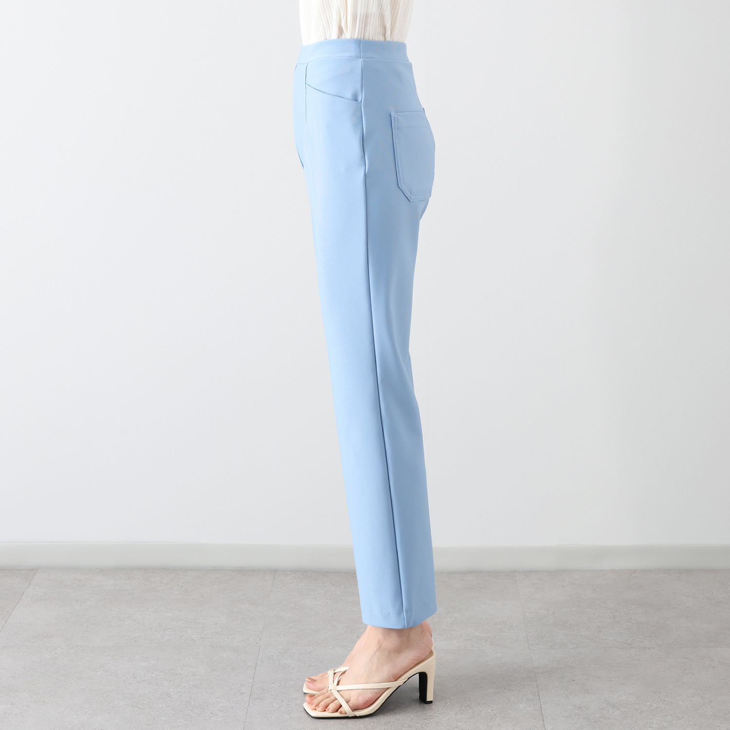 ピーツー え！？はいてないみたい？ 純日本製　美脚ストレート やわらかストレッチパンツ ＜股下７２ｃｍ＞