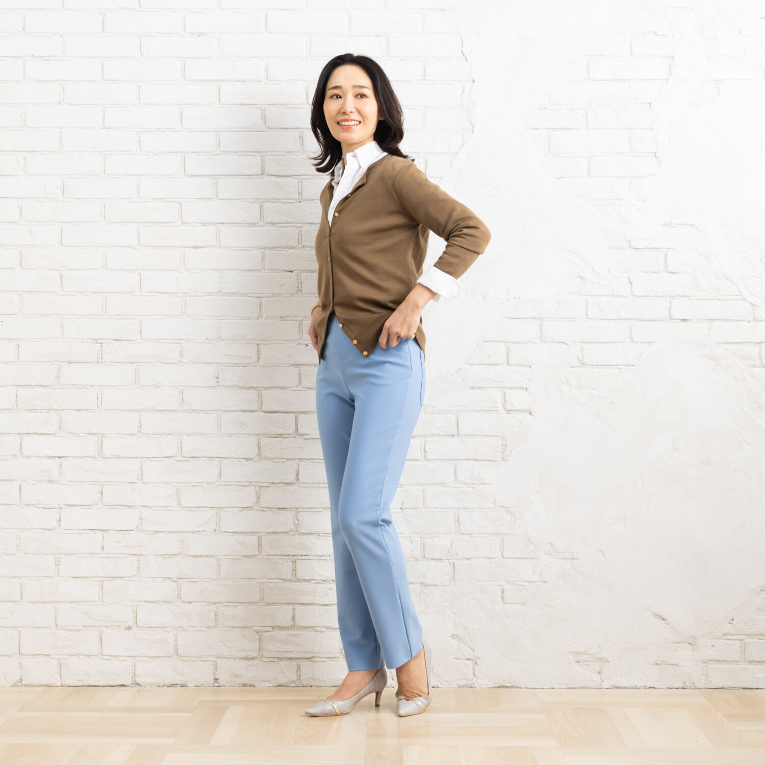 ピーツー え！？はいてないみたい？ 純日本製　美脚ストレート やわらかストレッチパンツ ＜股下７２ｃｍ＞