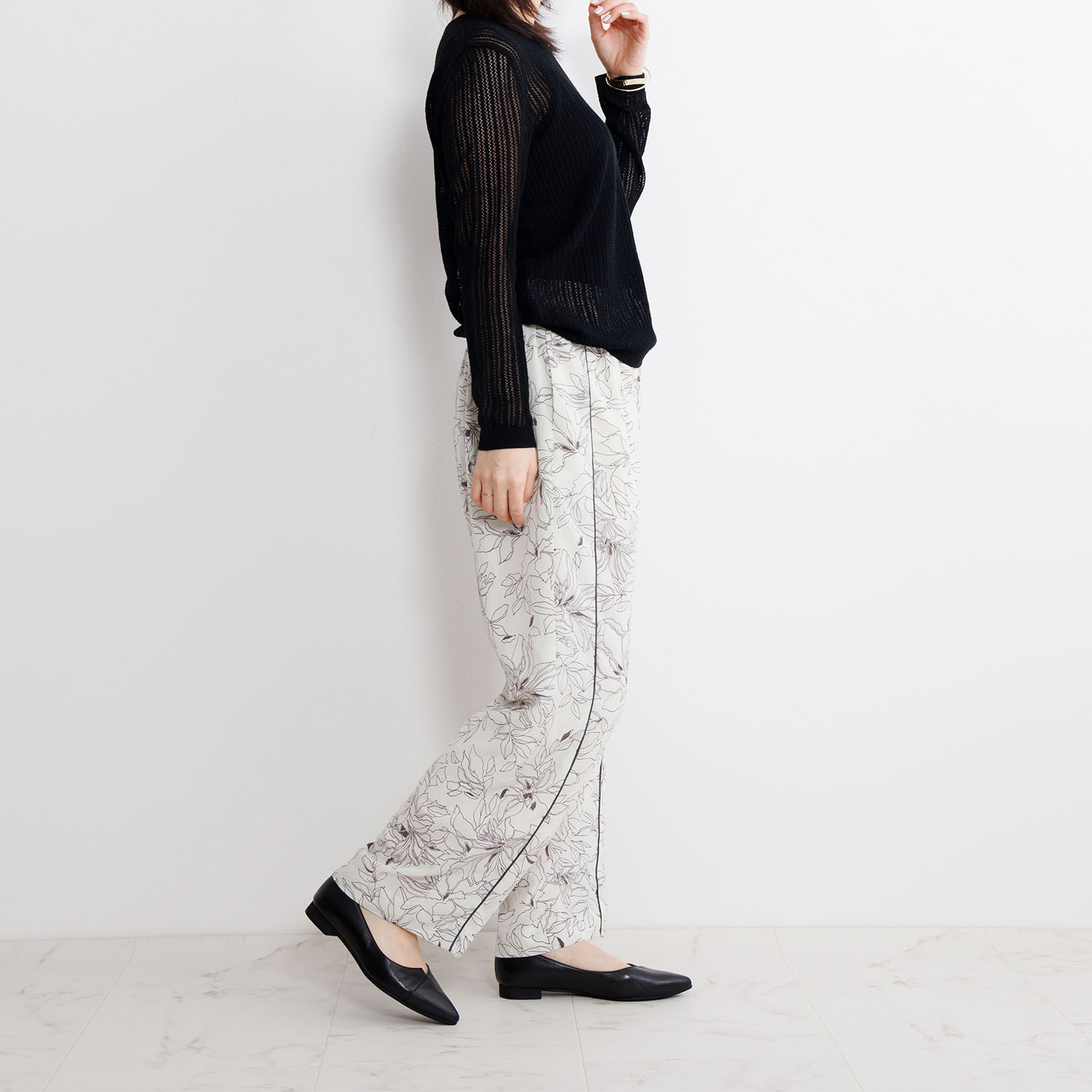 卑弥呼 日本製　はっ水レザー アシンメトリーＶカット ソフトフラットパンプス