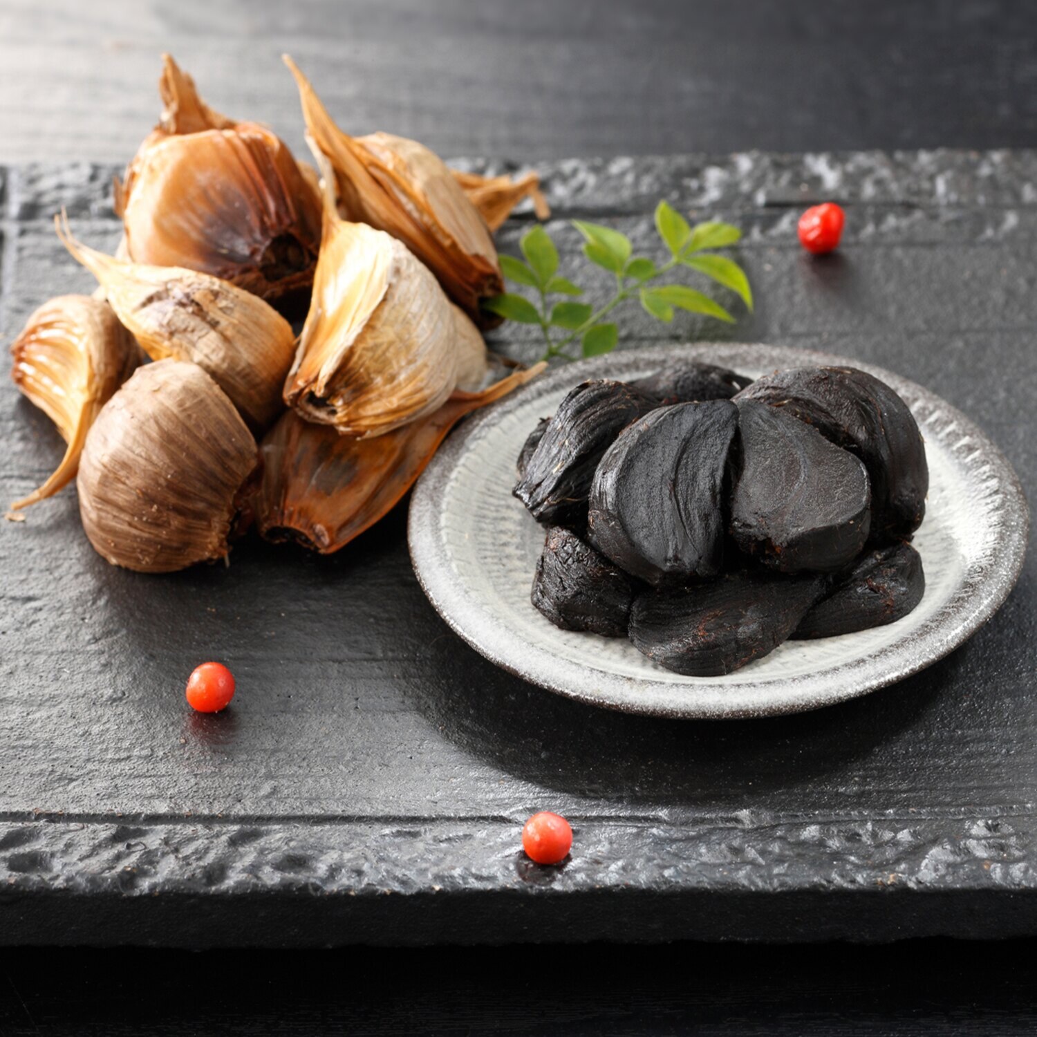 しっとり甘い 黒にんにく“くろまる” （無選別）