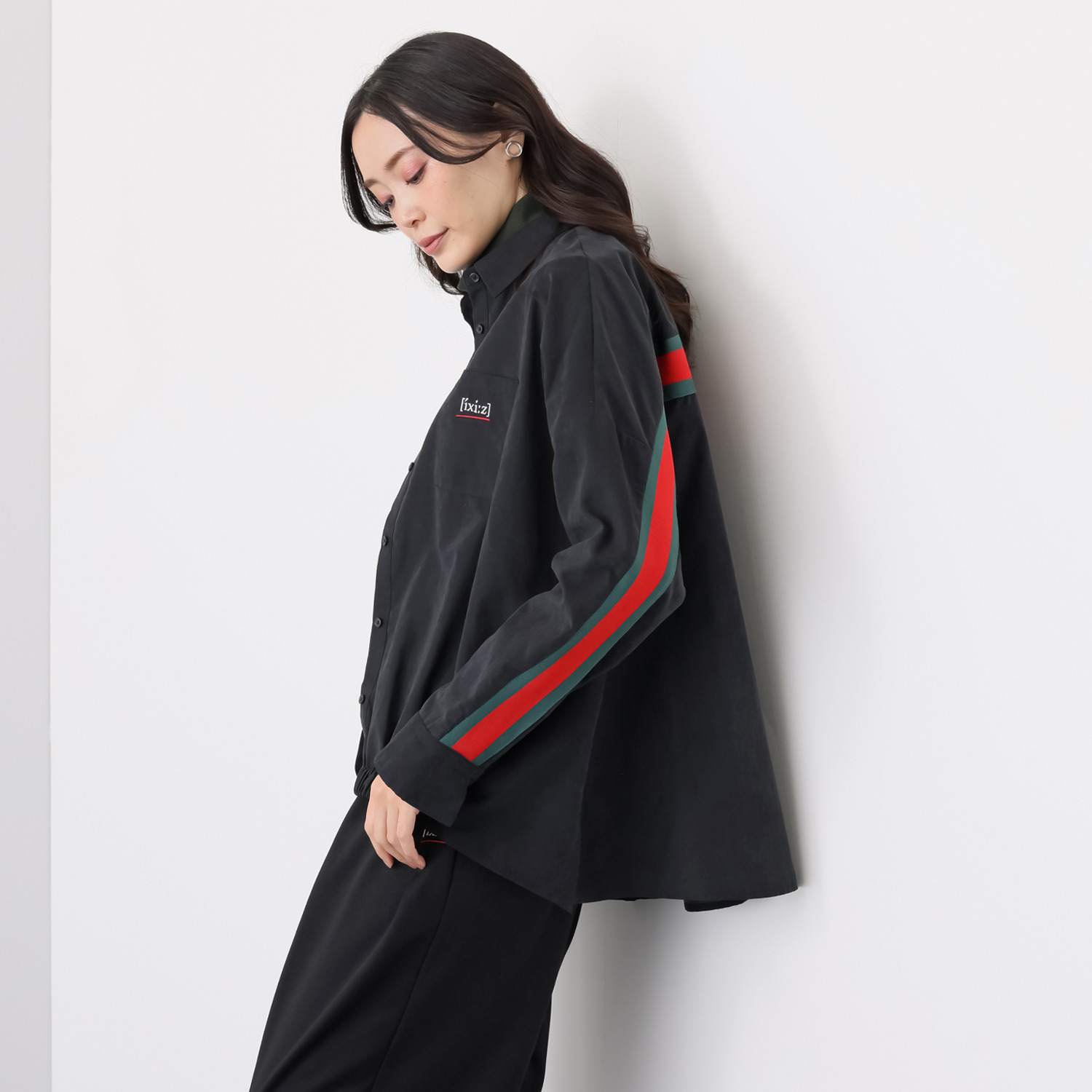 イクシーズ バックヨークライン リブアクセント シャツ