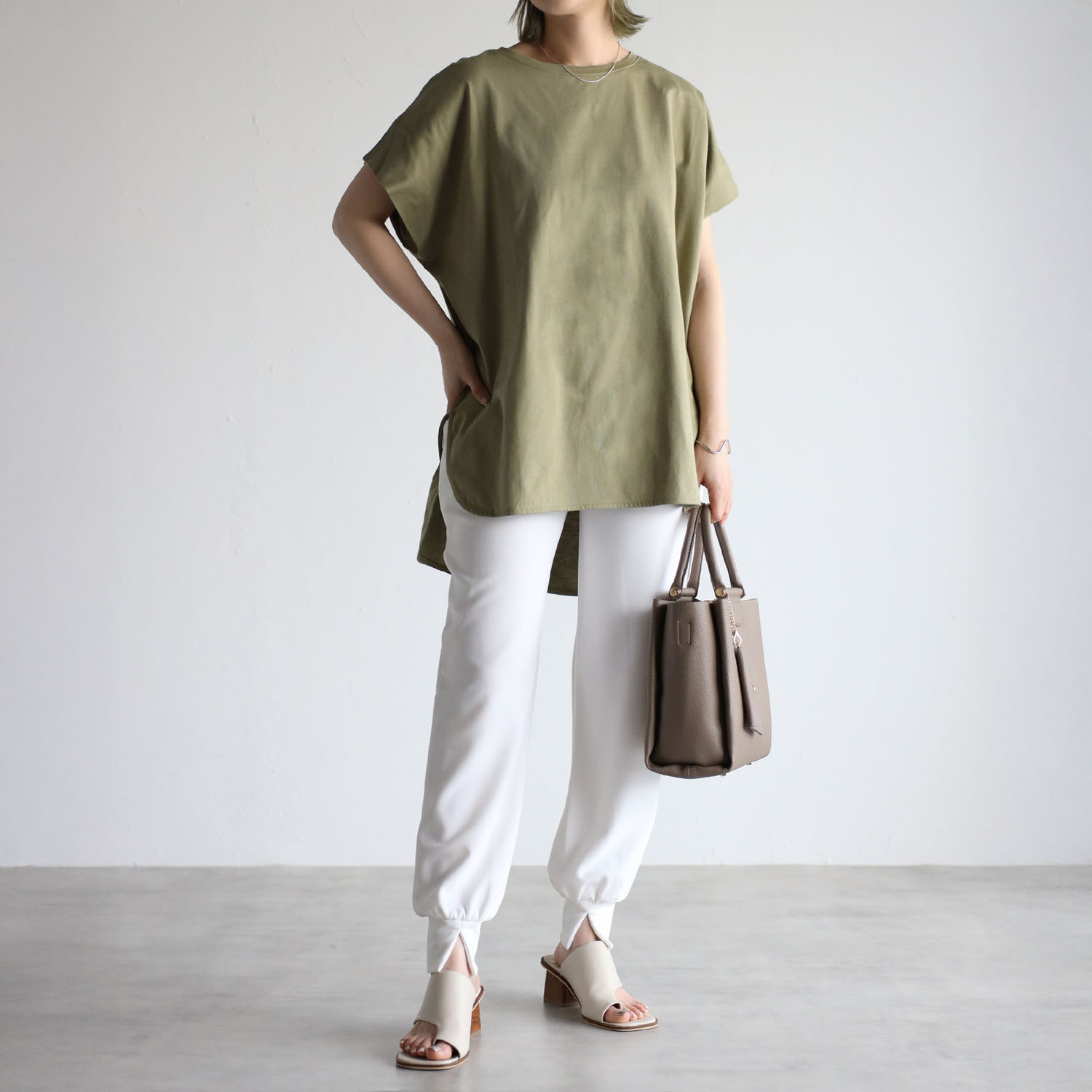 グッシオイタリー ２ウェイトートバッグ ＜小物入れ付＞