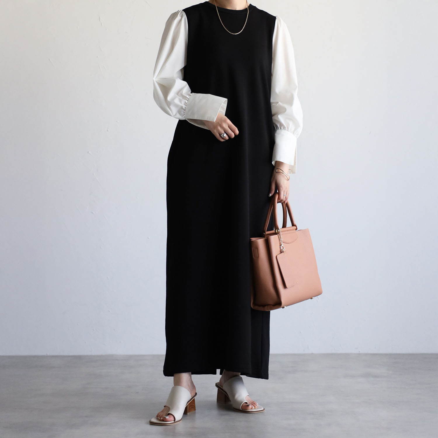 グッシオイタリー ２ウェイトートバッグ ＜小物入れ付＞