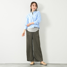 元町ゼラール とろみエンボスサテン ストレートパンツ