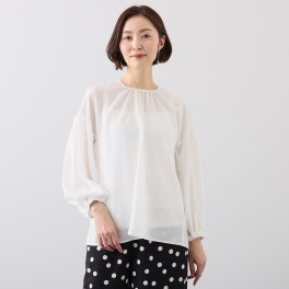 カオル　ヨネヤマ　＆　Ｋ セレモニー＆お仕事にも！ 高級感のあるジョーゼット ふんわりギャザーが華やか 素敵ブラウス
